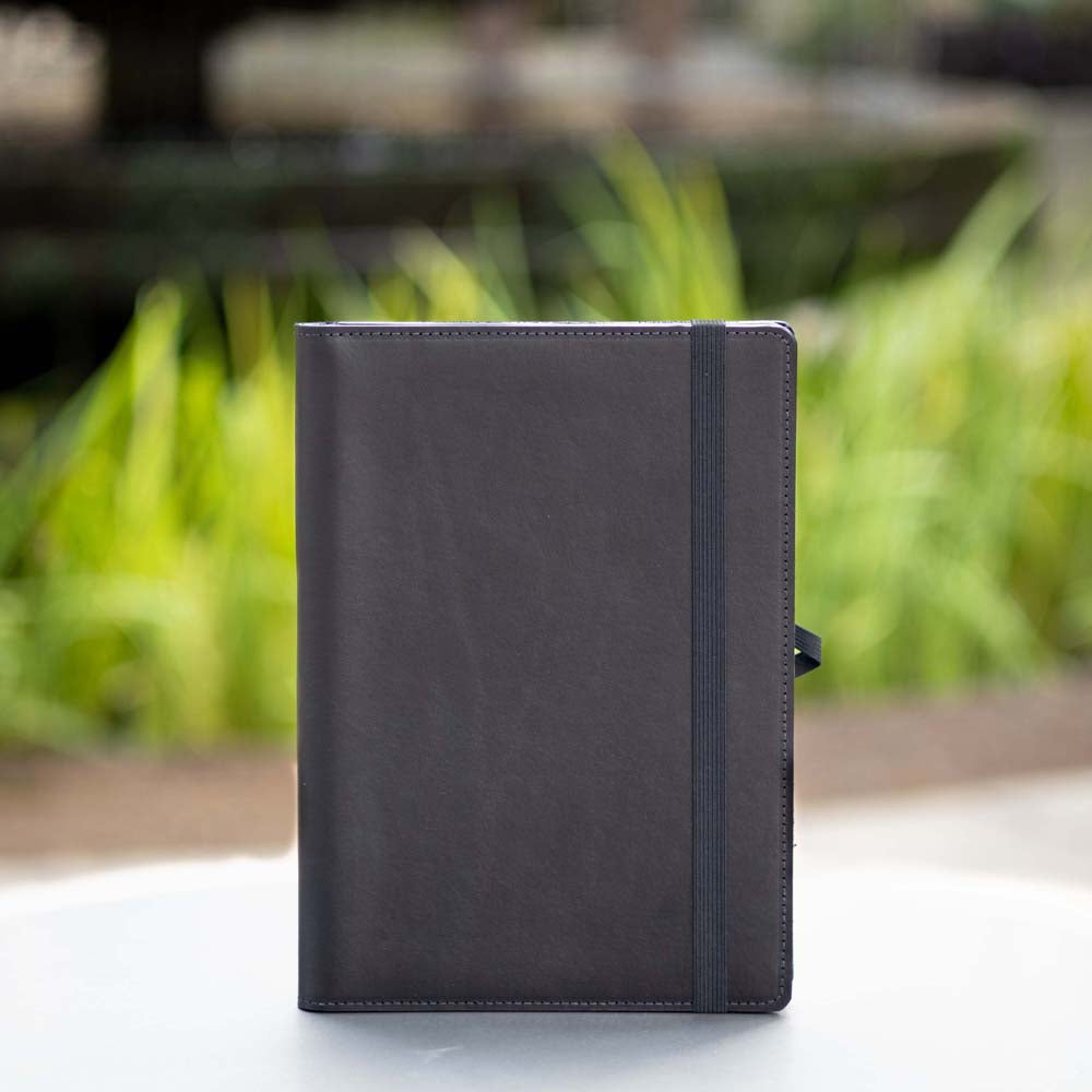 Premium English Bridle Leather iPad Case - Durable & Elegant Protective Cover for iPad Pro/Air/Mini - Perfect for Work, Travel & Everyday Use