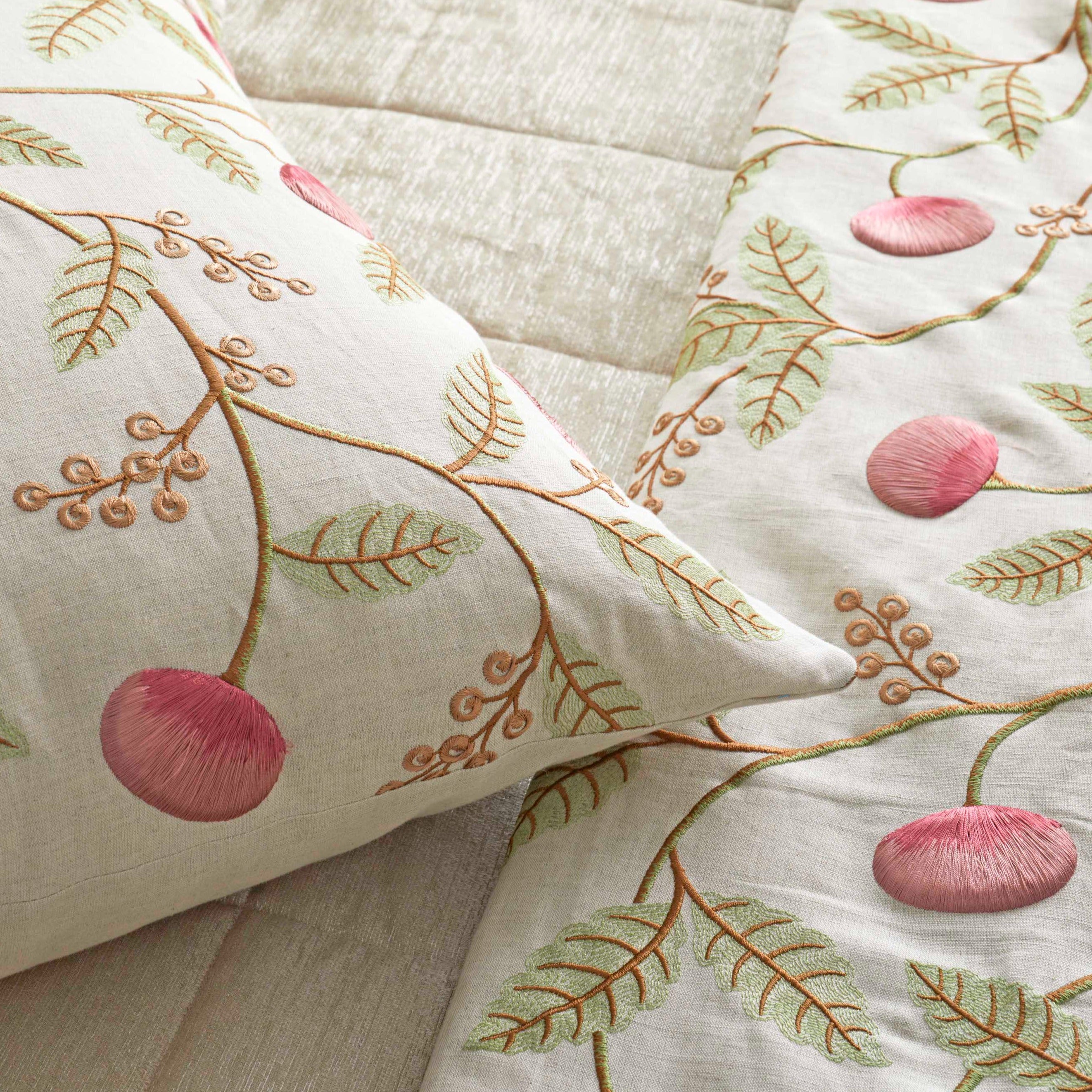 Joliet Throw Blanket - Soft & Cozy Knit Throw for Couch, Bed, or Sofa - Perfect for Home Decor, Gifts, and Winter Warmth