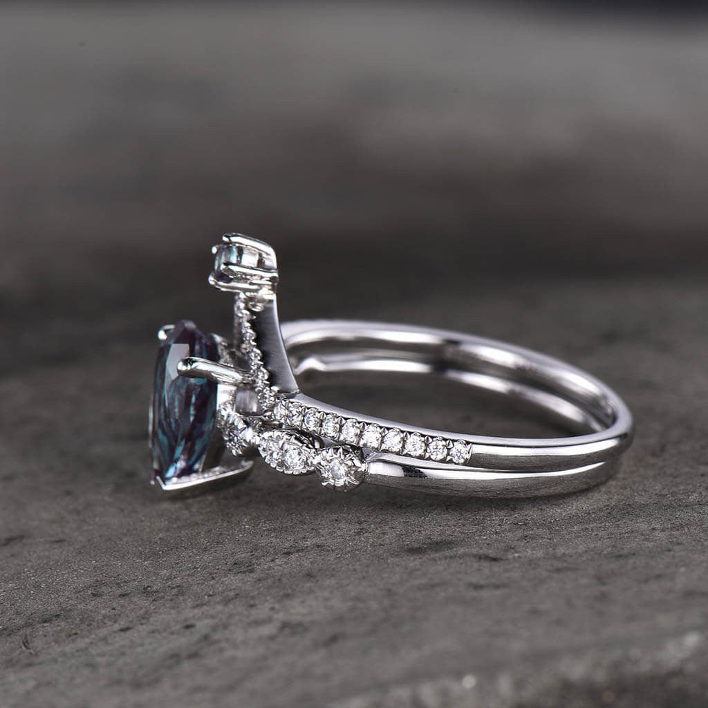 2pcs Pear Shaped Alexandrite Engagement Ring Set in 14K White Gold with Marquise Wedding Band - Perfect for Proposals, Anniversaries & Bridal Jewelry
