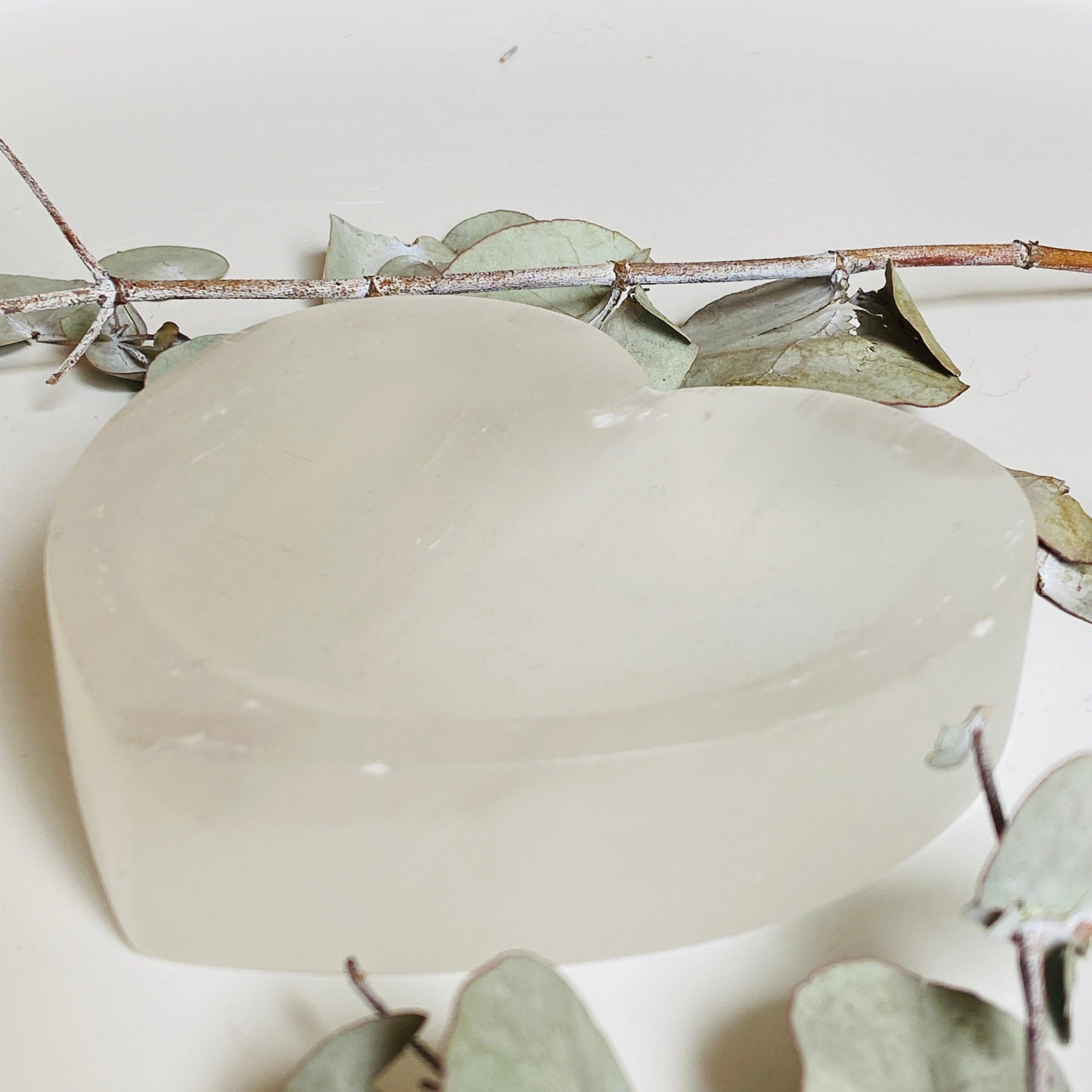 Natural Selenite Crystal Bowl - Handcrafted Healing Stone for Meditation, Reiki & Energy Cleansing - Perfect for Home Decor, Yoga & Spiritual Practices (Model C1411C)