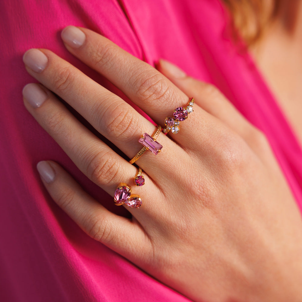 Elegant Baguette Ring in Light Rose Gold - Perfect for Weddings, Anniversaries & Special Occasions