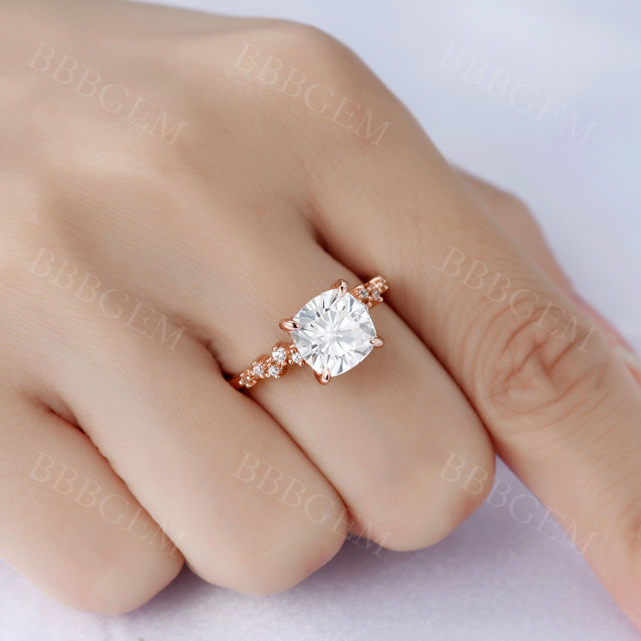1.7CT Unique Cushion Cut Moissanite Engagement Ring & Wedding Band Set - Sparkling Cluster Design for Proposals, Anniversaries & Bridal Jewelry