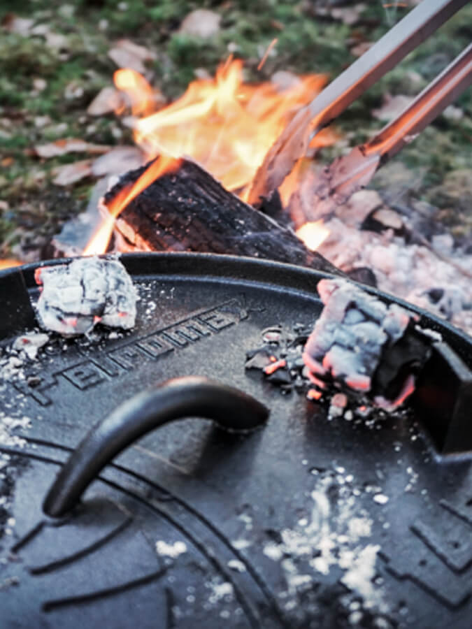 Petromax Dutch Oven Cast Iron Cookware - 6 Quart Enameled Camping & Outdoor Cooking Pot for Baking, Stewing & Braising - Perfect for Campfires, Backpacking & Home Kitchen Use