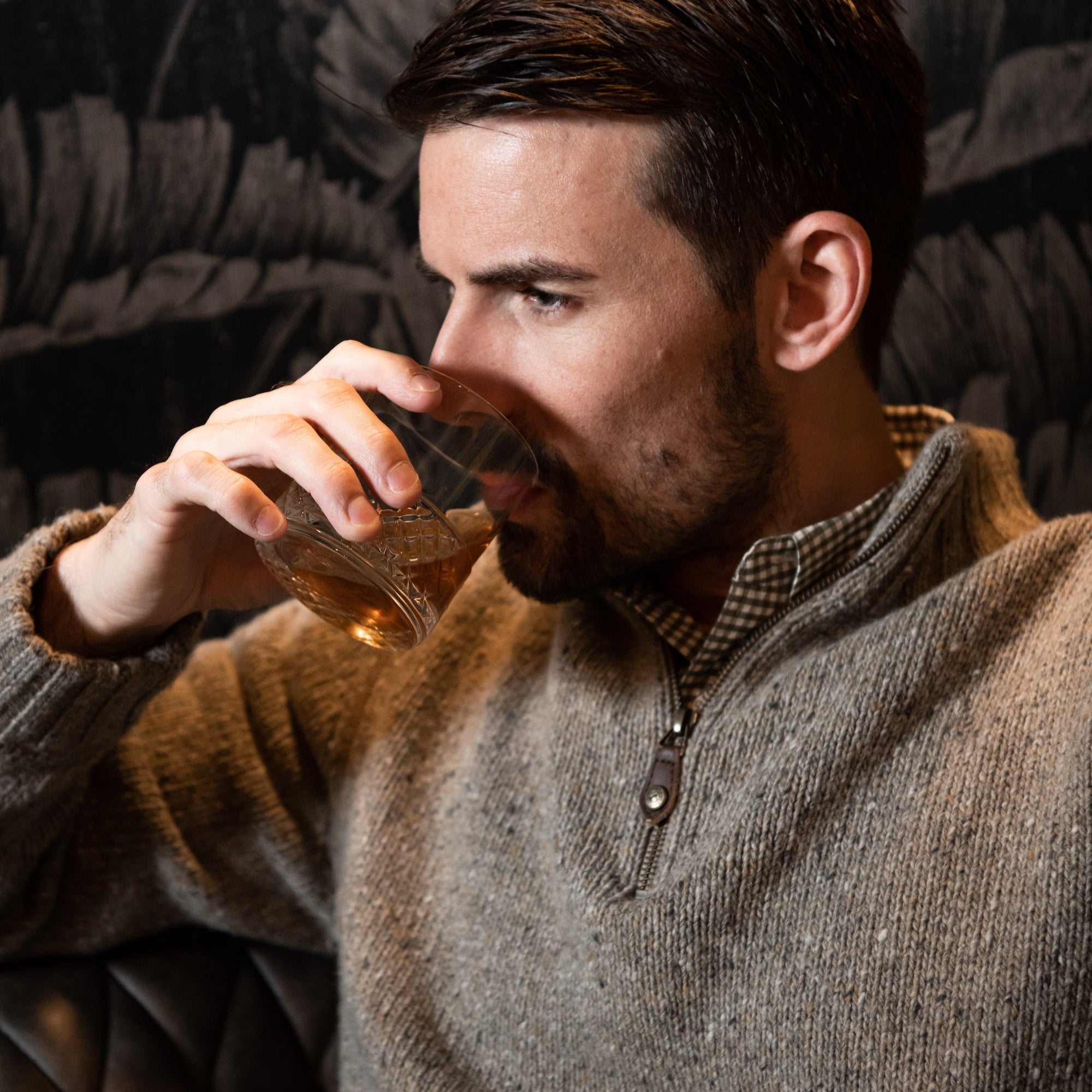 Premium Cumberland Donegal Wool Sweater for Men & Women - Cozy Irish Knitwear for Fall & Winter | Perfect for Casual Outfits, Office Wear & Outdoor Adventures