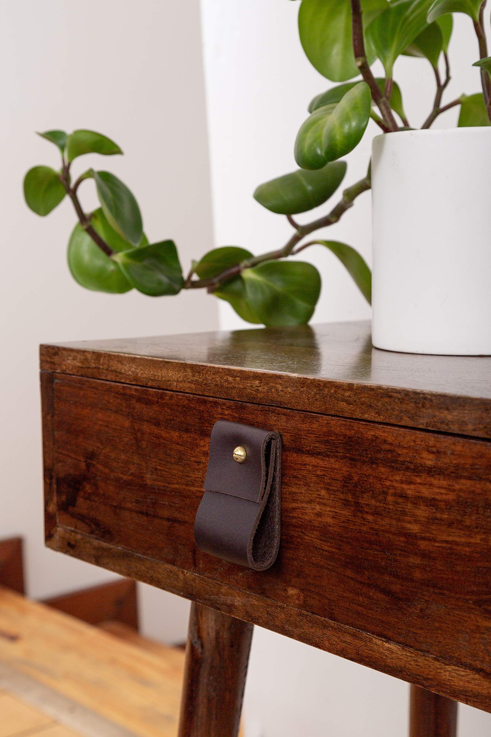KEYAIIRA - Minimalist Leather and Brass Drawer Pulls - Modern Cabinet Handles for Kitchen, Dresser & Farmhouse Furniture - Scandinavian Style Hardware for Cabinets, Wardrobes & Home Decor