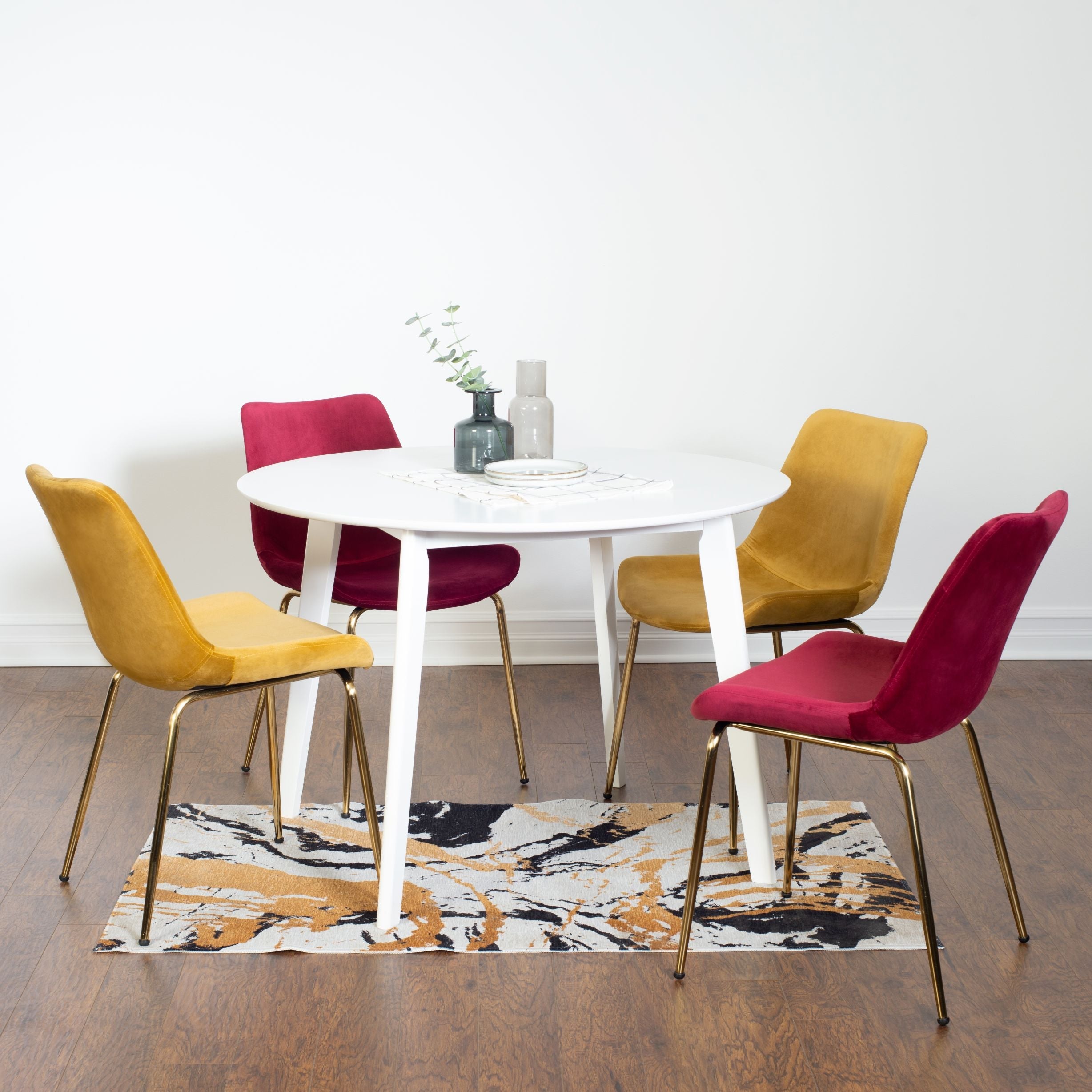 Roundhill Furniture Aufurr Contemporary 5-Piece White Round Dining Table Set with 4 Chairs - Perfect for Small Spaces, Breakfast Nooks & Modern Kitchens