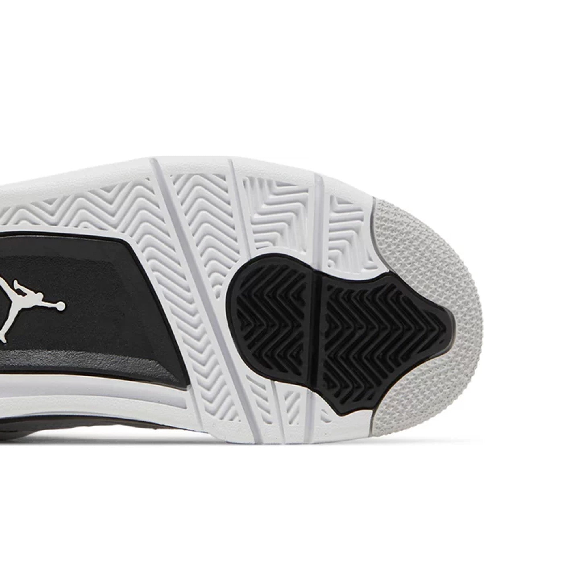 Air Jordan 4 Retro 'Military Black' GS Sneakers (2022) - Men's/Women's Basketball Shoes for Casual Wear & Street Style