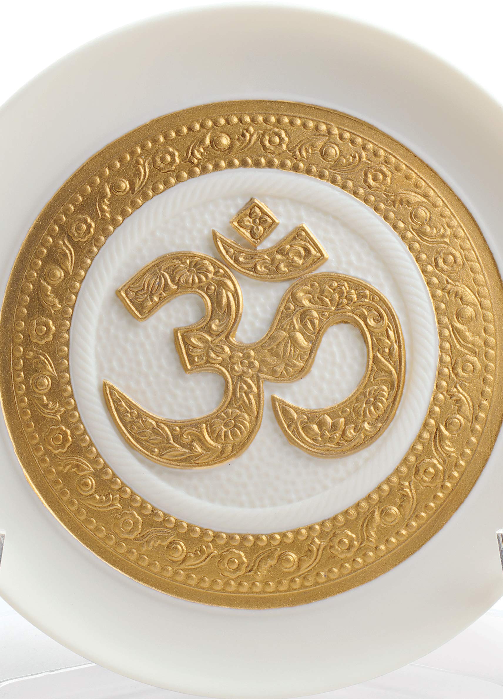 LLADRÓ Om Decorative Plate - Golden Lustre Porcelain Plate for Home Décor & Luxury Gift Giving | Elegant Table Setting & Wall Display