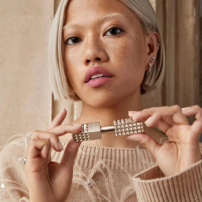 Valentino Buttery Matte Lipstick - Long Lasting, Hydrating & Highly Pigmented - Perfect for Everyday Wear, Parties & Special Occasions