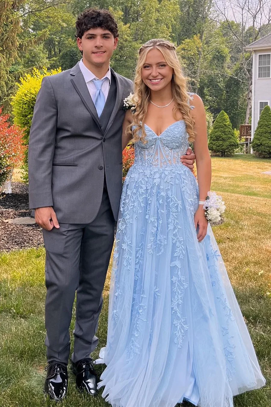 Elegant A-Line Applique Long Prom Dress with Tulle Skirt - Formal Evening Gown for Homecoming, Wedding Party & Special Occasions - Style J5118