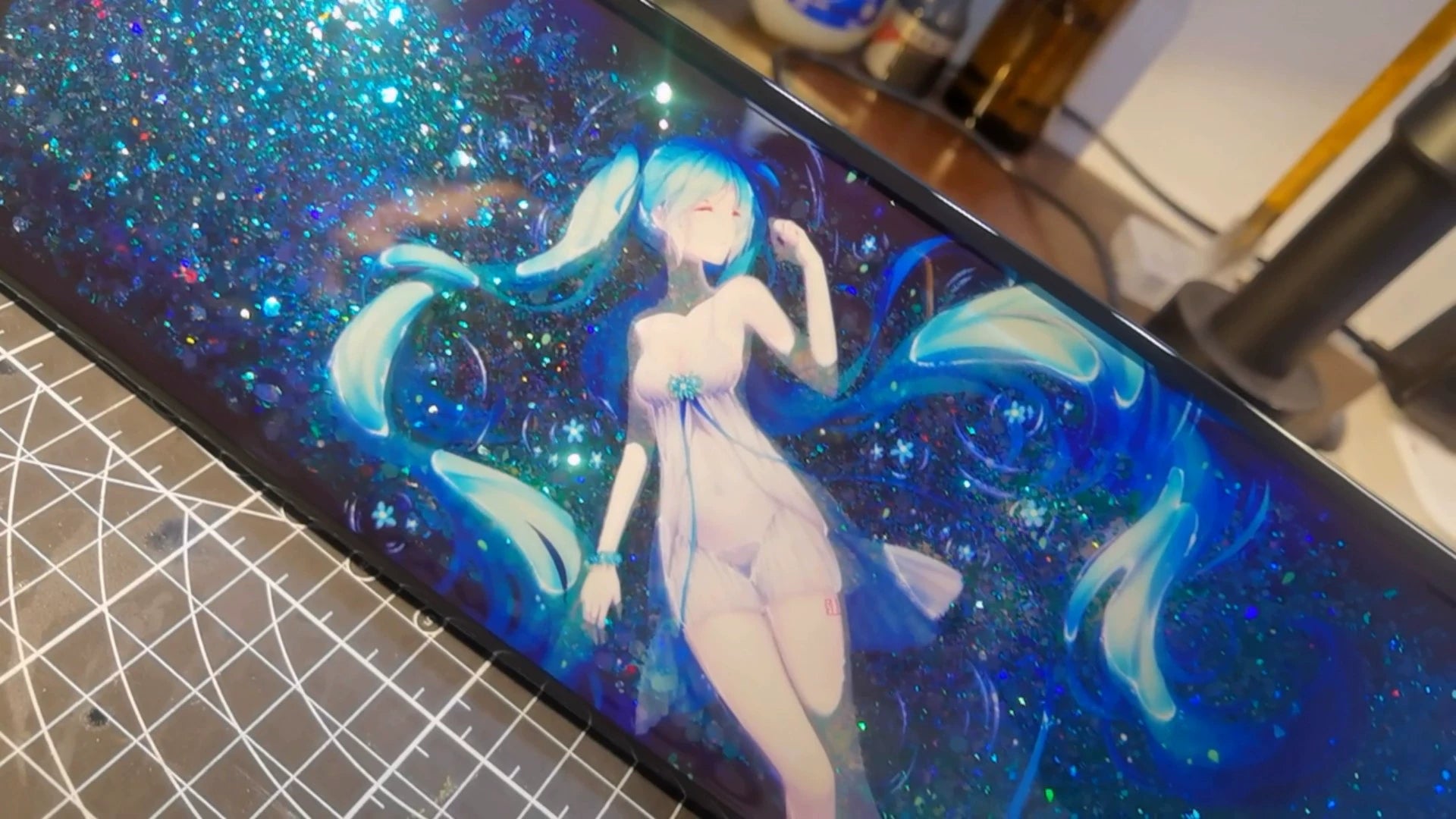 Hatsune Miku Quicksand Model Keyboard Wrist Rest - Ergonomic Resin Palm Rest for Mechanical Keyboards - Gaming & Office Desk Accessories for Comfort & Support