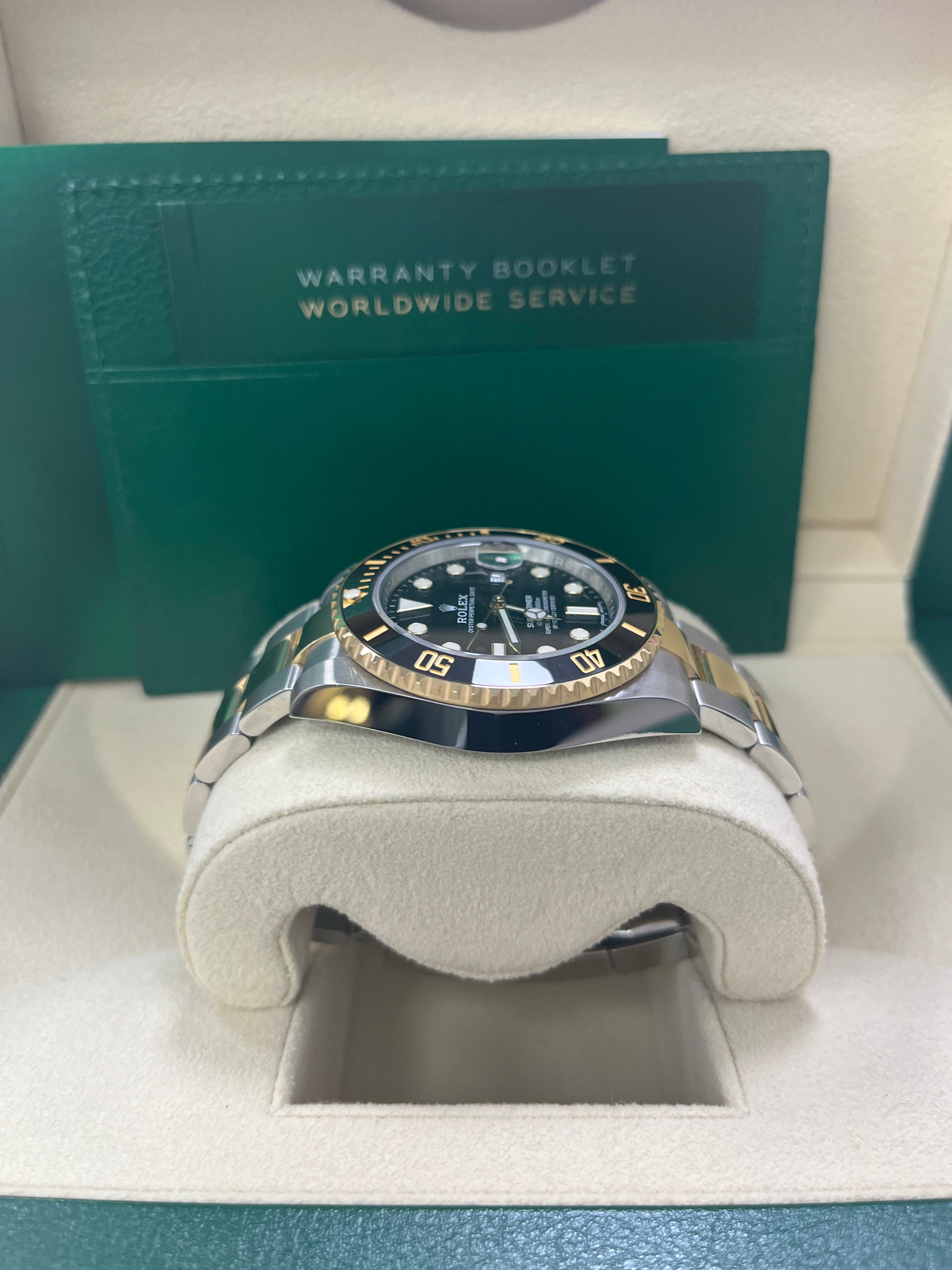 Rolex Submariner Date 18K Yellow Gold & Steel Men's Watch with Black Dial 116613LN - Luxury Diving Watch for Professional Divers & Stylish Occasions