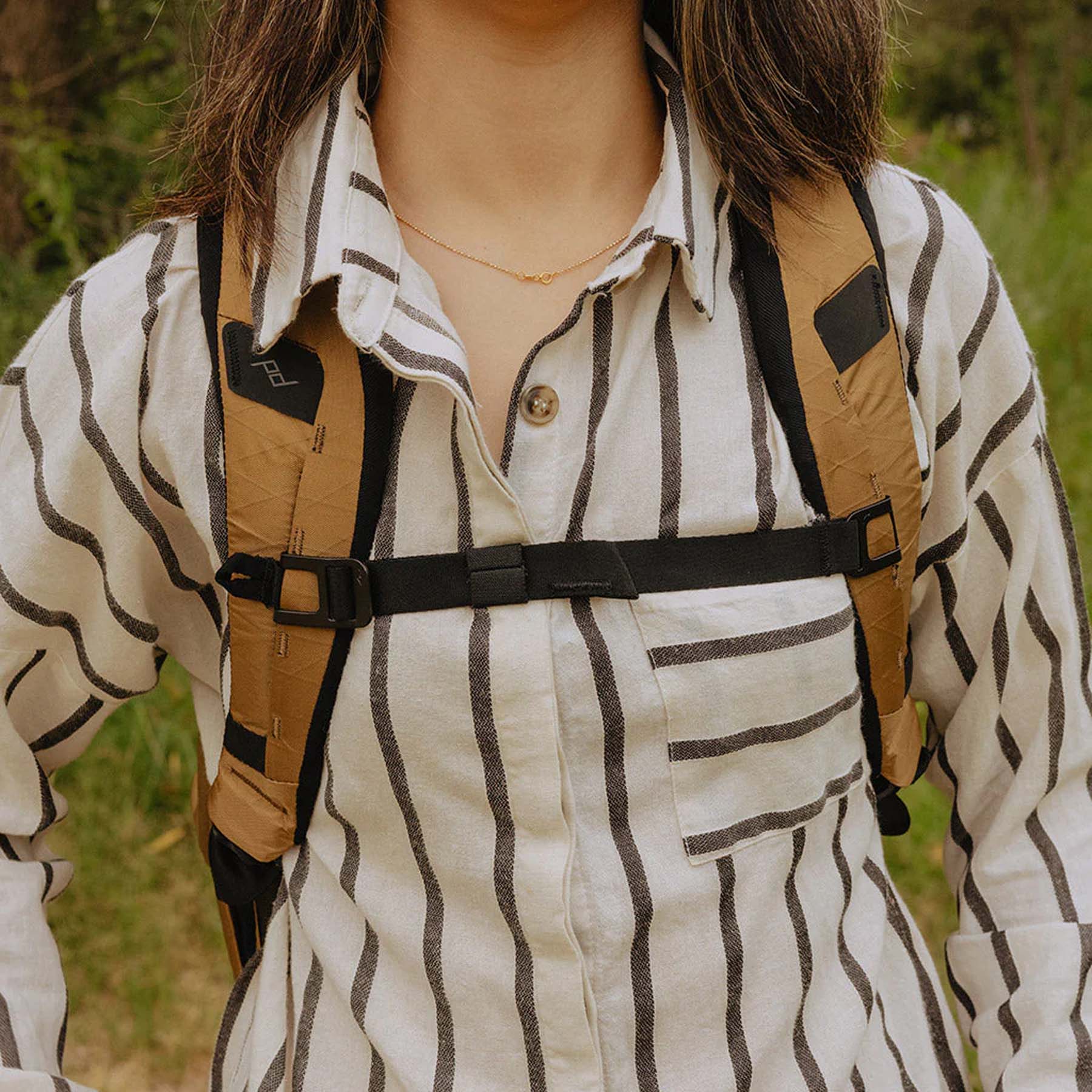 Peak Design Everyday Backpack 20L - Waterproof Camera Backpack for Photographers & Travel - Perfect for DSLR, Laptop & Daily Commute