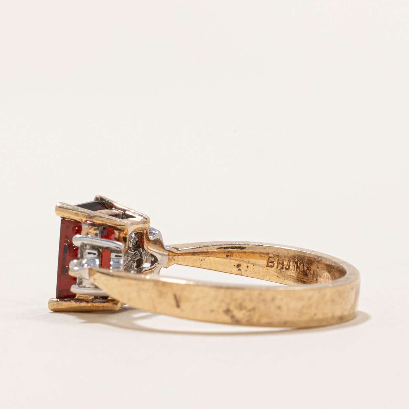 Garnet & Diamond Reverse Tapered Ring - 2.00ct Garnet & 0.09ctw Diamond - Size 6.5 - Elegant Wedding Band, Anniversary Gift for Her, Valentine's Day Jewelry