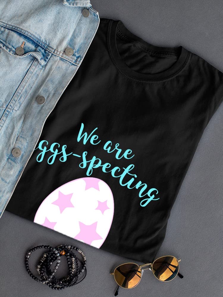 Easter 'We Are Egg-specting' Maternity Graphic T-Shirt for Women - Funny Pregnancy Announcement Tee for Baby Showers & Easter Celebrations