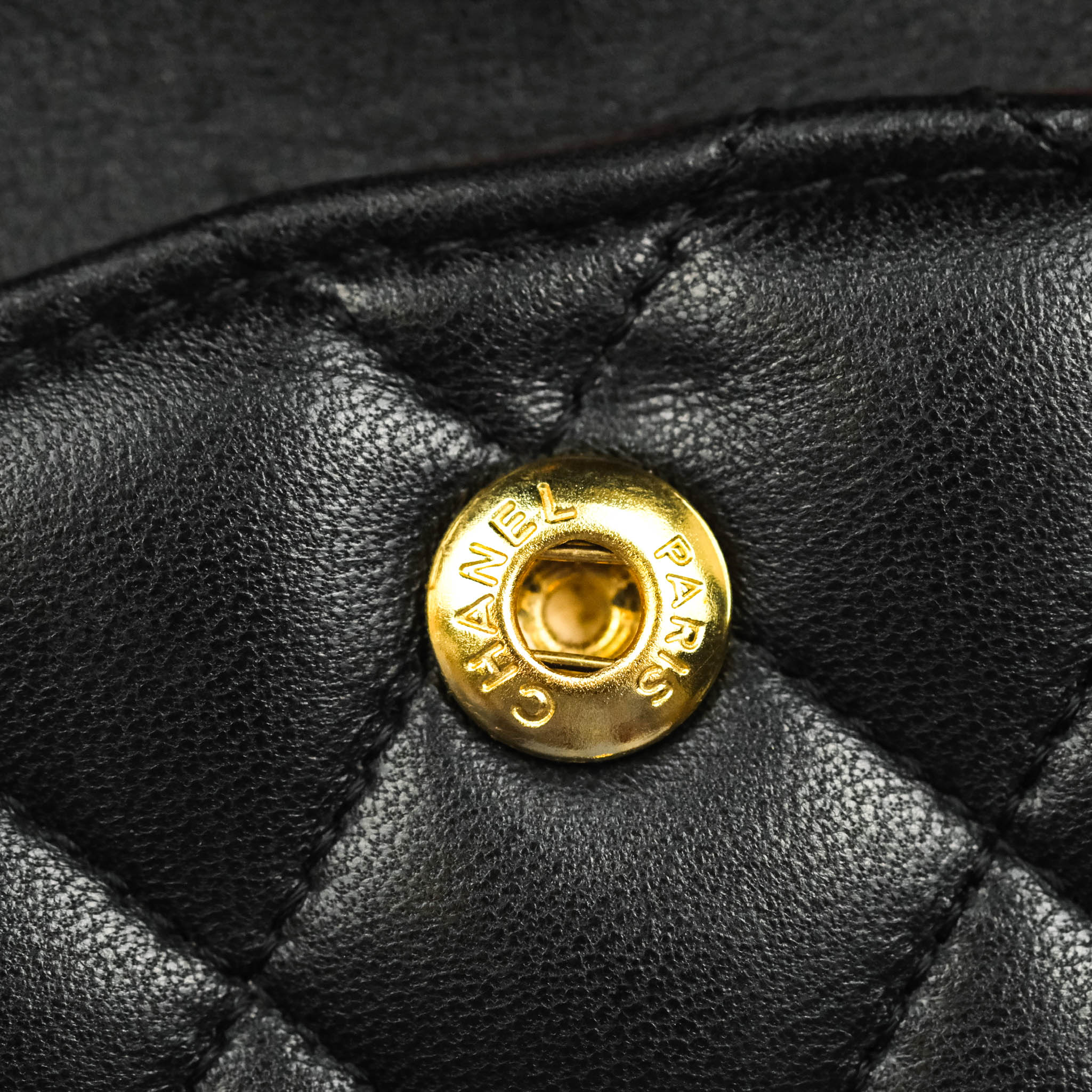 Chanel Classic M/L Medium Double Flap Bag - Black Lambskin Leather with Gold Hardware | Luxury Designer Handbag for Women, Perfect for Work, Evening Events & Special Occasions