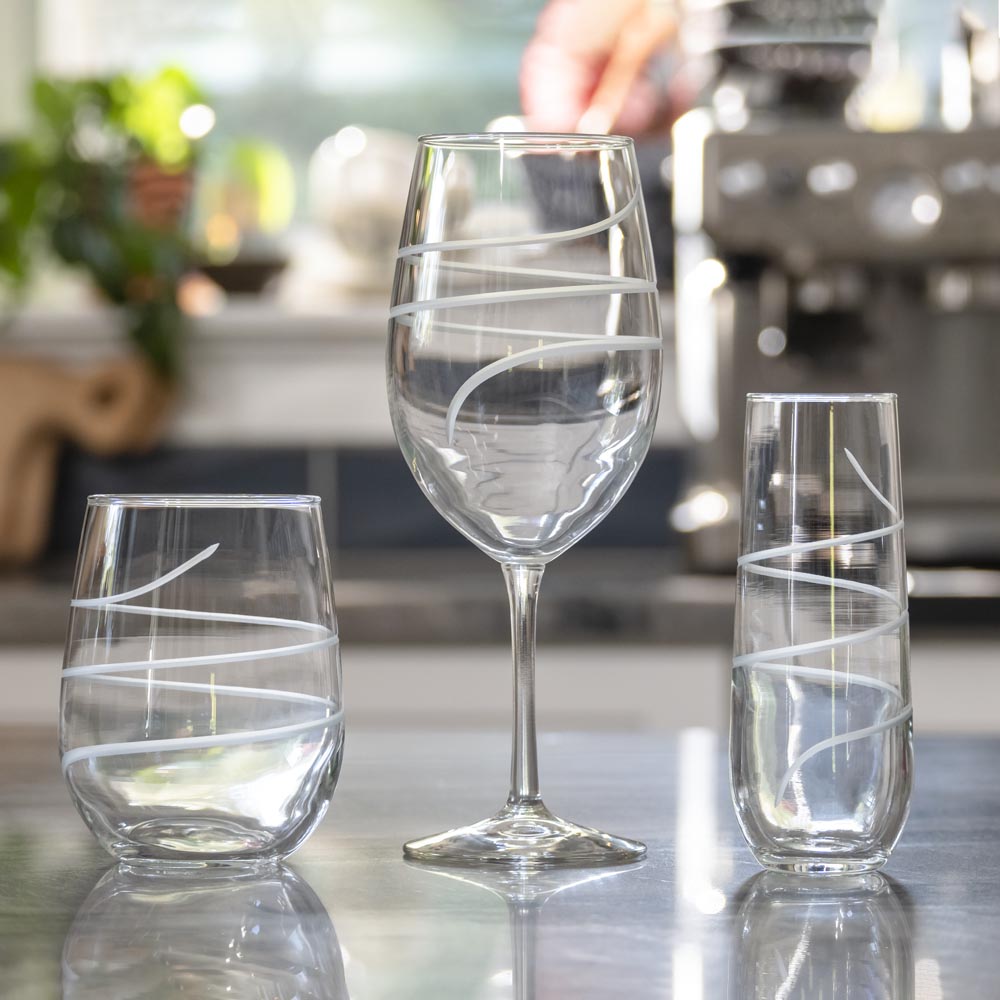 Premium 18oz Twist All-Purpose Wine Glasses - Set of 2 | Elegant Stemware for Red Wine, White Wine, Cocktails & Water | Perfect for Dinner Parties, Weddings & Home Entertaining