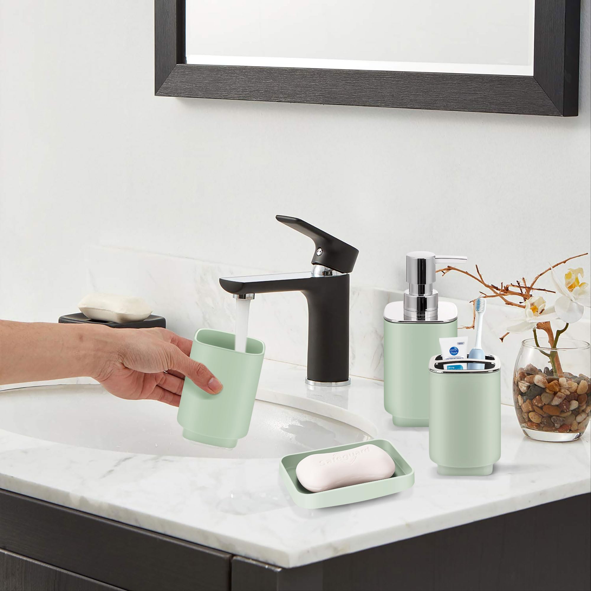 22-Piece Green Bathroom Set with Shower Curtain & Accessories - Perfect for Home Decor & Housewarming Gifts