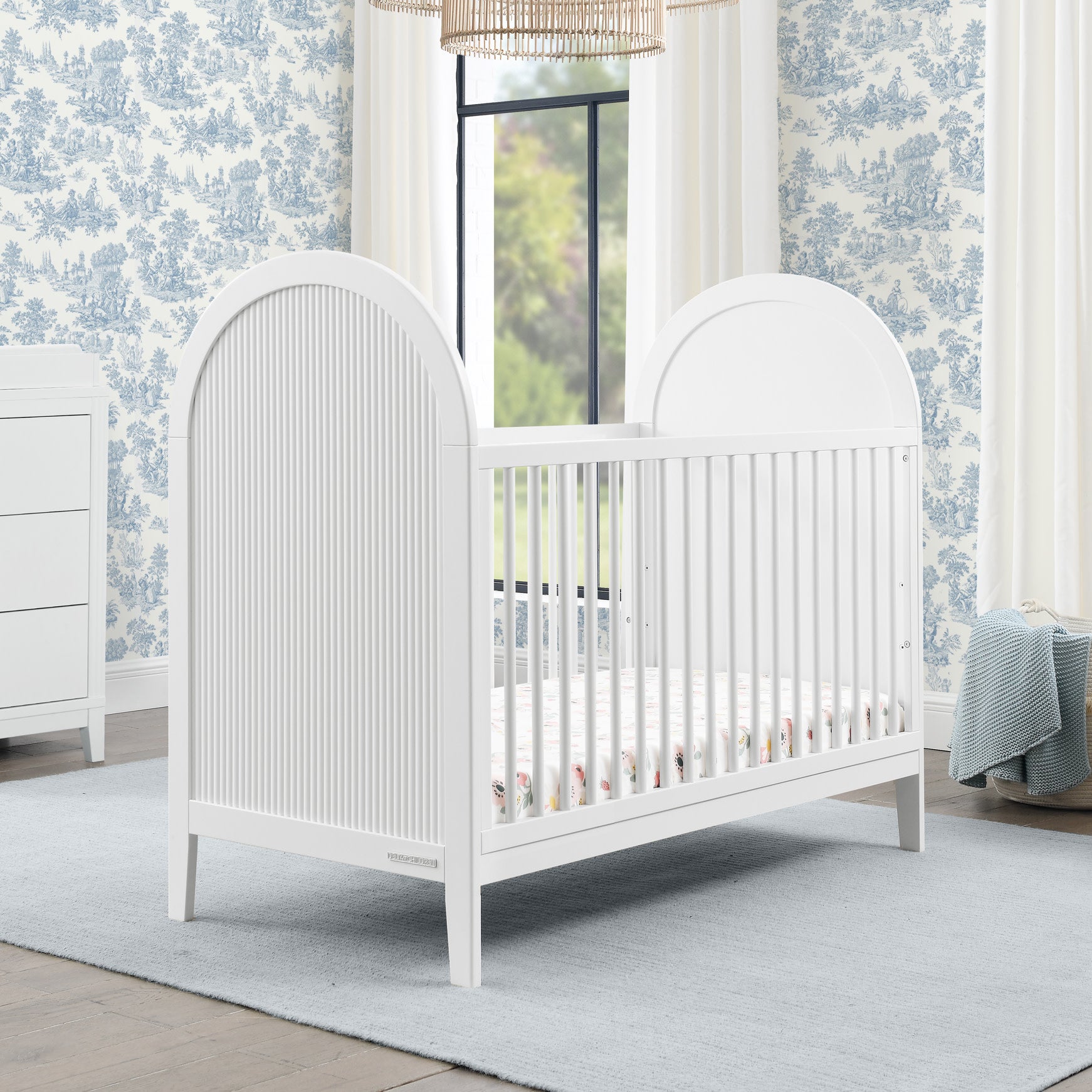 Eloise 4-in-1 Convertible Baby Crib - Toddler Bed, Daybed & Full-Size Bed Conversion - Safe Nursery Furniture for Newborns to Teens - Perfect for Bedrooms, Daycare & Guest Rooms