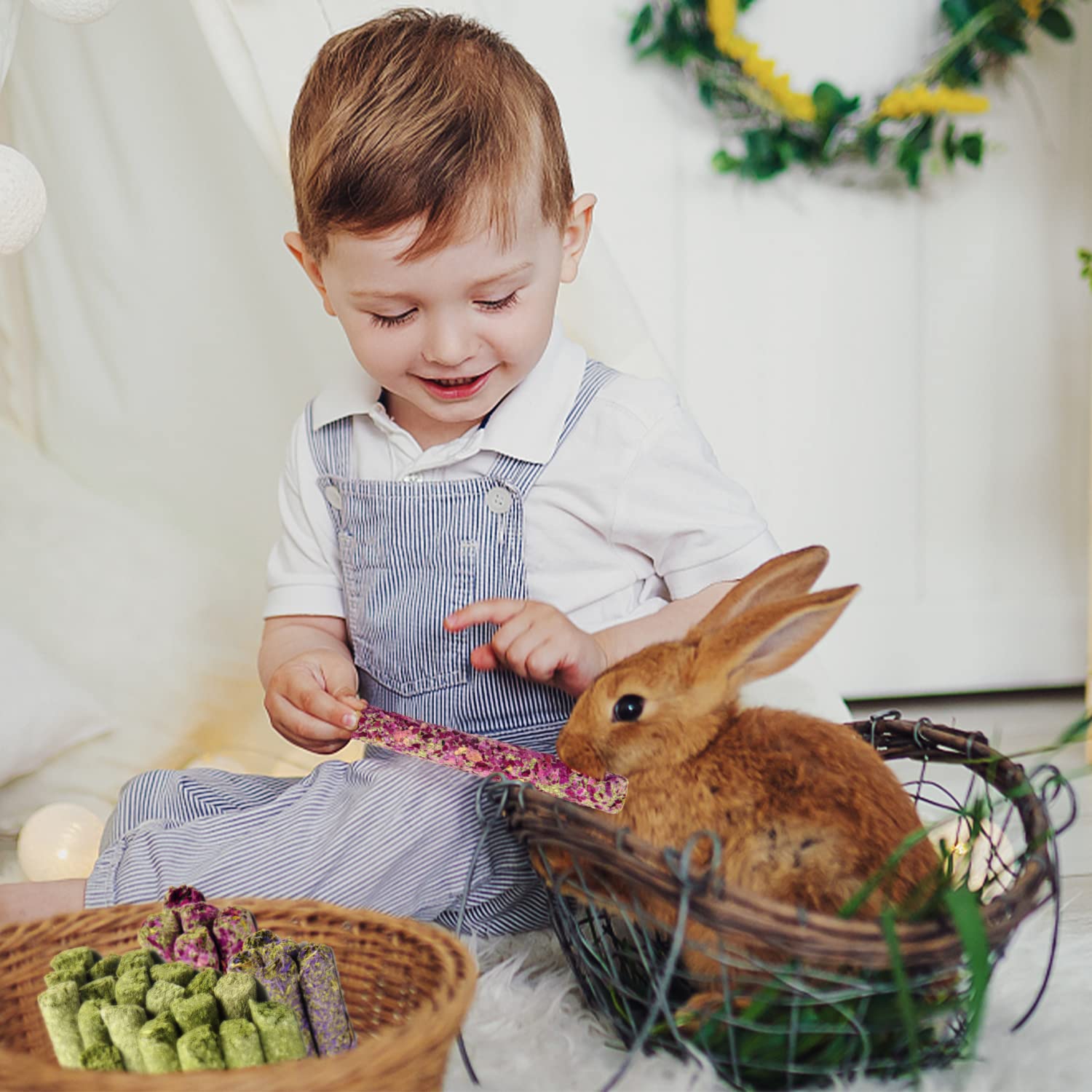 Sofier 32Pcs Timothy Hay Sticks 320g - Natural Rabbit Chew Toys for Bunny, Guinea Pig, Hamster, Chinchilla, Rat & Gerbil | Handmade Dental Treats for Small Pets | Perfect for Cage Enrichment & Teeth Health