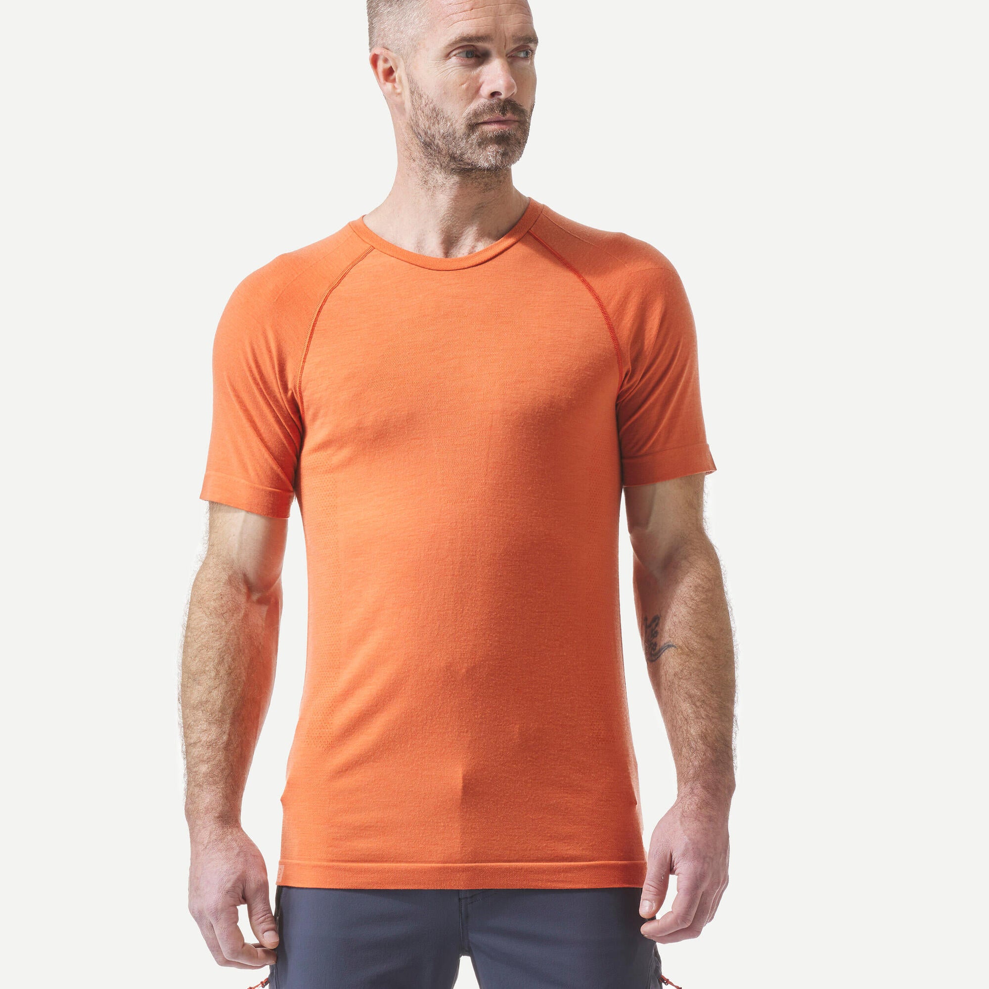 Simond Men's MT900 Seamless Merino Wool T-Shirt - Lightweight Base Layer for Hiking, Camping & Outdoor Activities - Moisture Wicking & Odor Resistant Performance Shirt