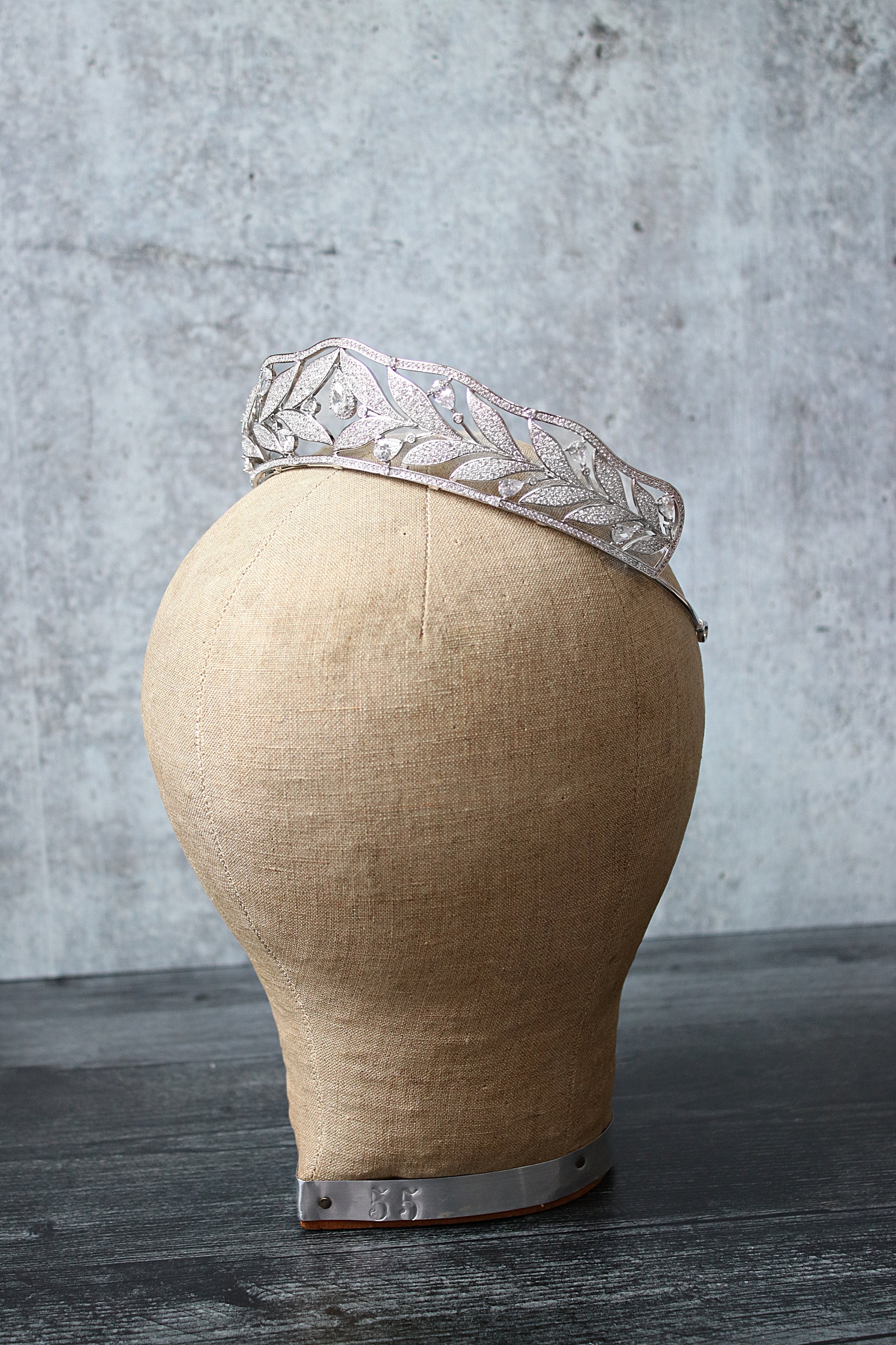 LILIAN Bandeau Tiara - Elegant Rhinestone Headband for Women, Bridal Hair Accessories, Wedding Crown, Prom & Party Headpiece | Perfect for Brides, Prom Queens, and Special Occasions