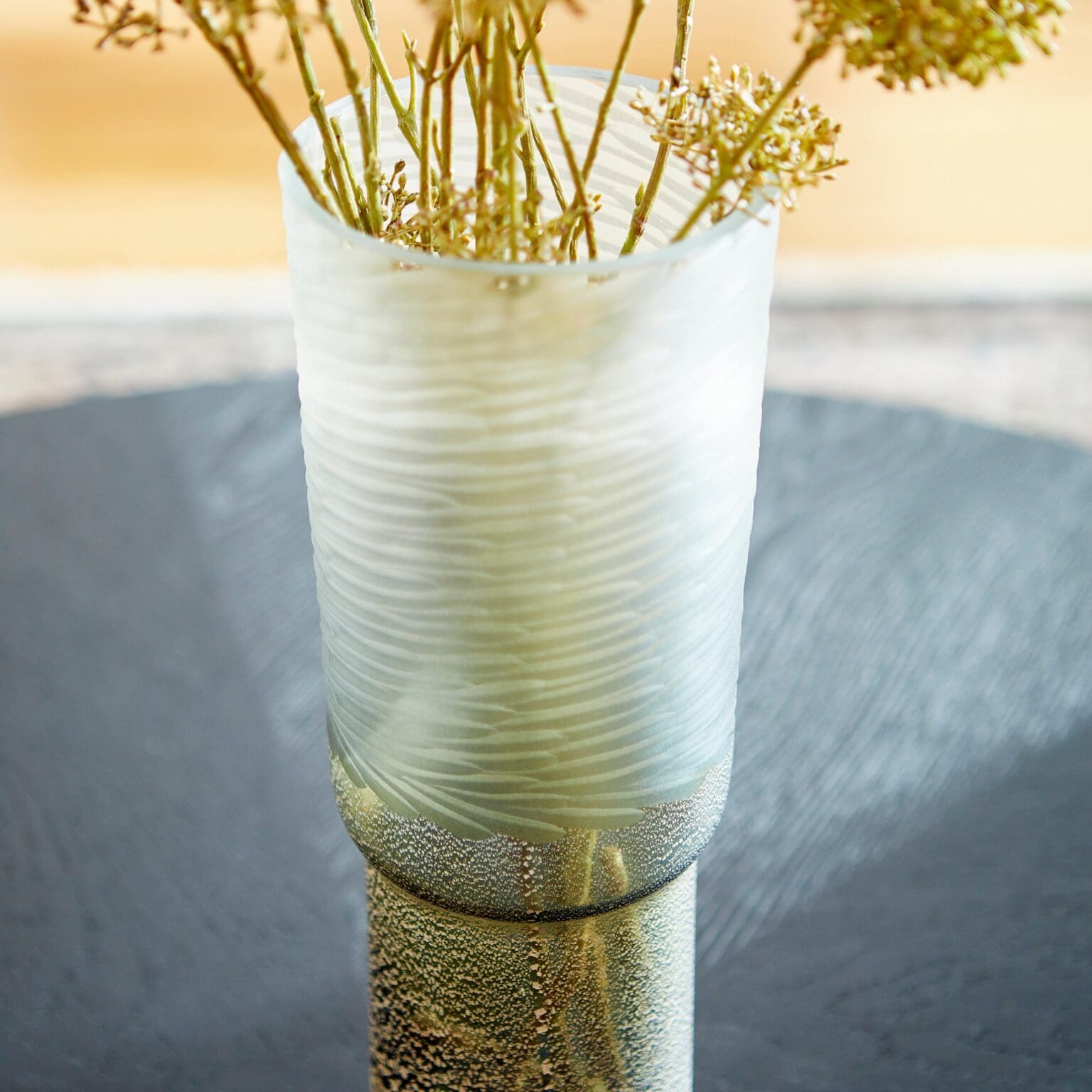Cyan Design 11097 Canyonland Vase - Clear & Gilded Silver Short Glass Vase for Home Decor, Wedding Centerpieces & Tabletop Display
