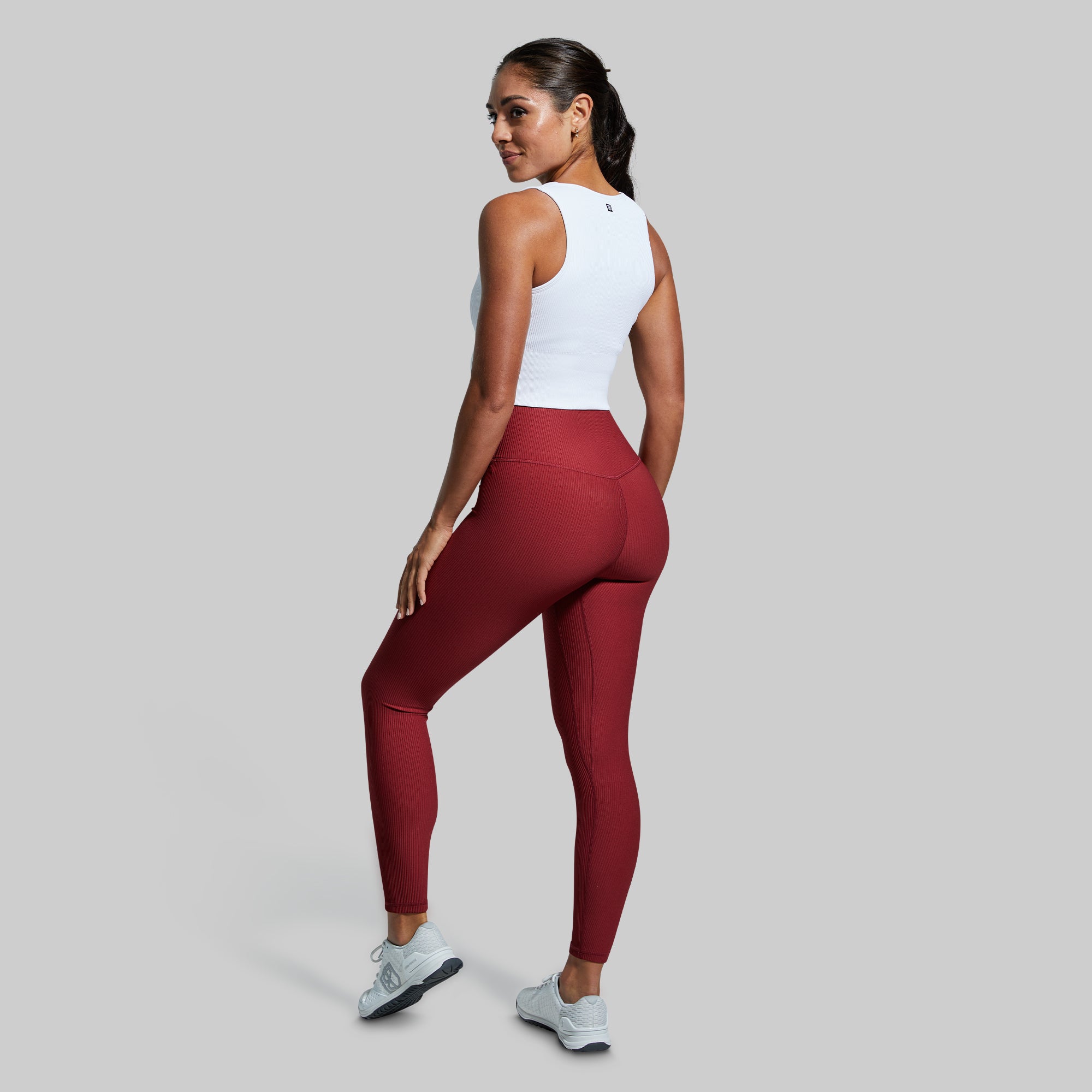 Seamless Crop Tank Top for Women - Comfortable & Stylish Workout & Yoga Top (White) | Perfect for Gym, Running, and Casual Wear