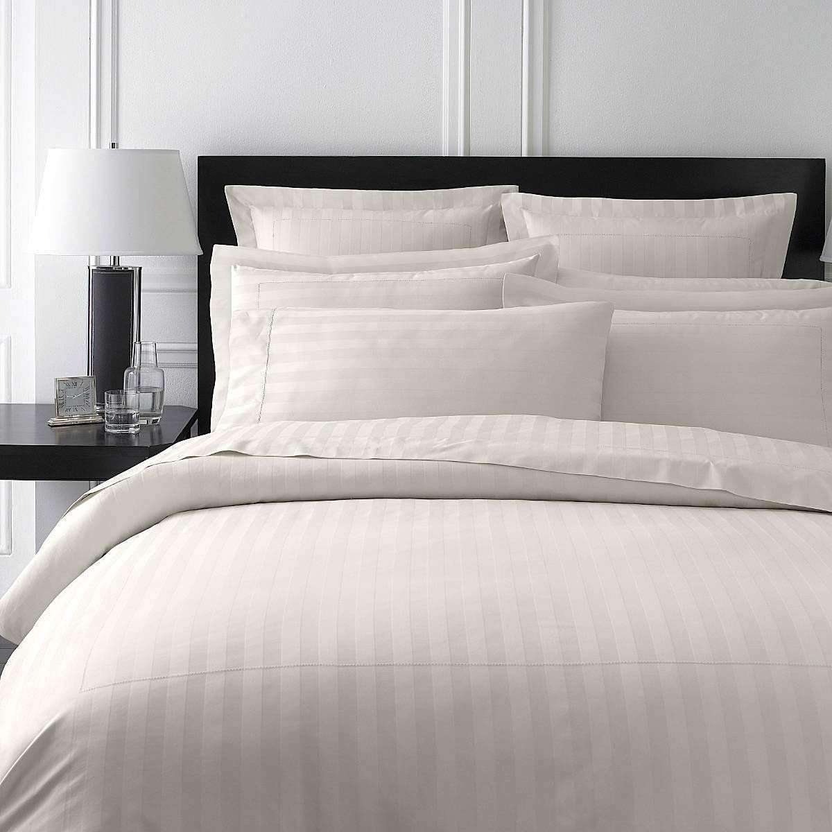Giotta Luxury Bed Skirt - Premium Fitted Dust Ruffle for King, Queen & Full Beds - Elegant Home Decor for Bedroom Makeover & Hotel Style