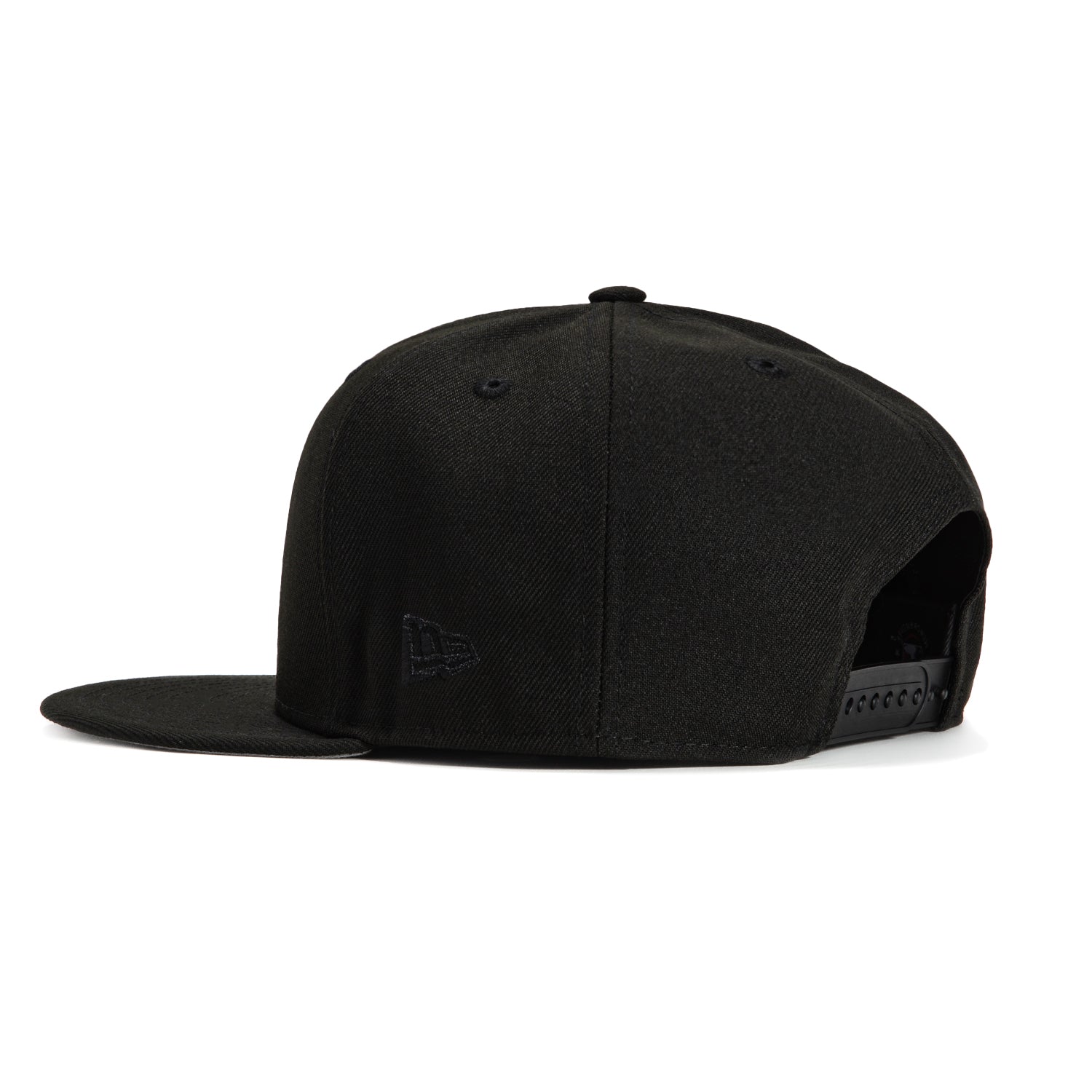 New Era 9Fifty MLB Basic Cincinnati Reds Snapback Hat - Black | Official MLB Licensed Baseball Cap for Men & Women | Perfect for Baseball Games, Sports Fans & Streetwear Fashion