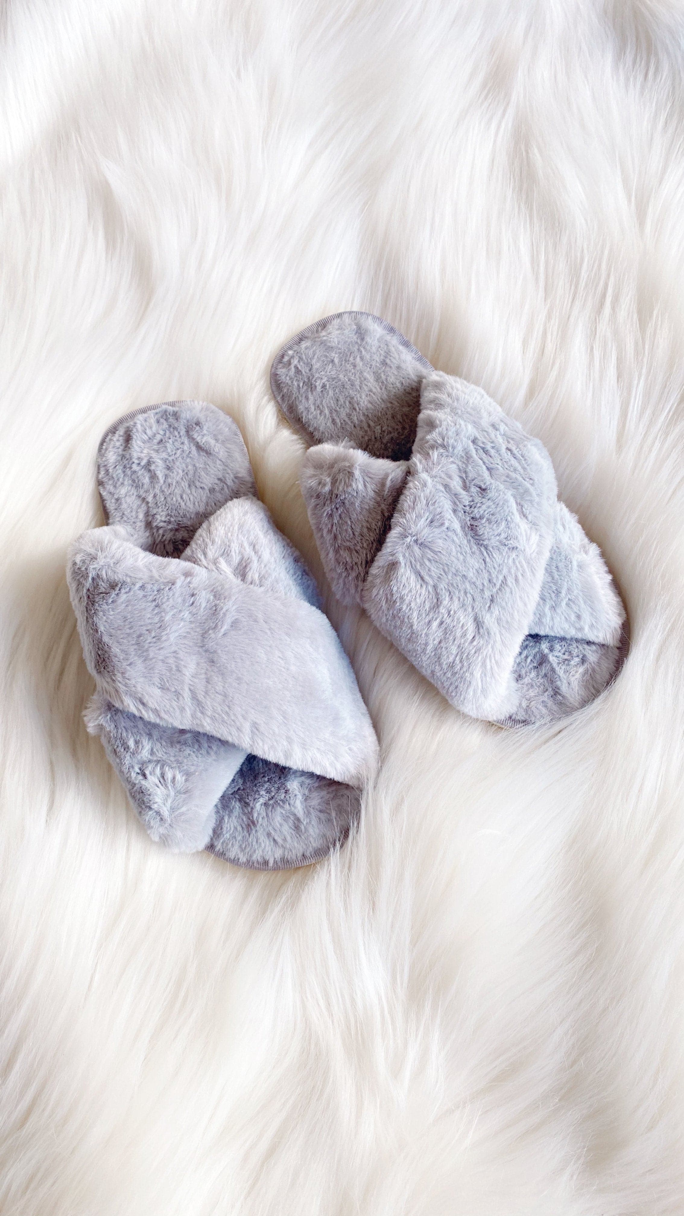 Jessica Fluffy Slippers for Women - Soft Grey Cozy Indoor/Outdoor House Shoes - Perfect for Home, Lounge & Winter Comfort