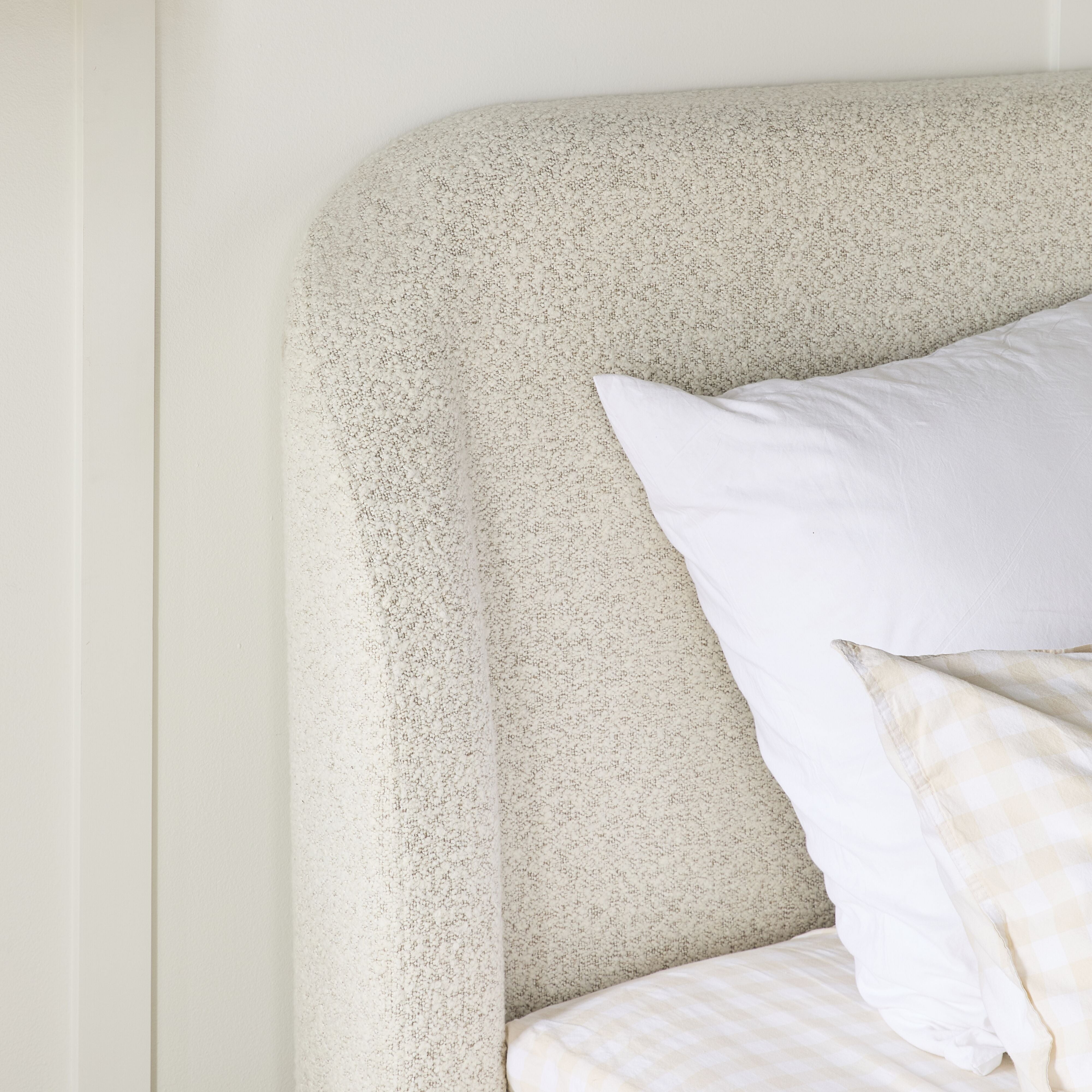 Alenna Queen Size Bed Frame with Headboard - Modern Upholstered Platform Bed for Bedroom - Perfect for Master Bedroom, Guest Room, or Apartment