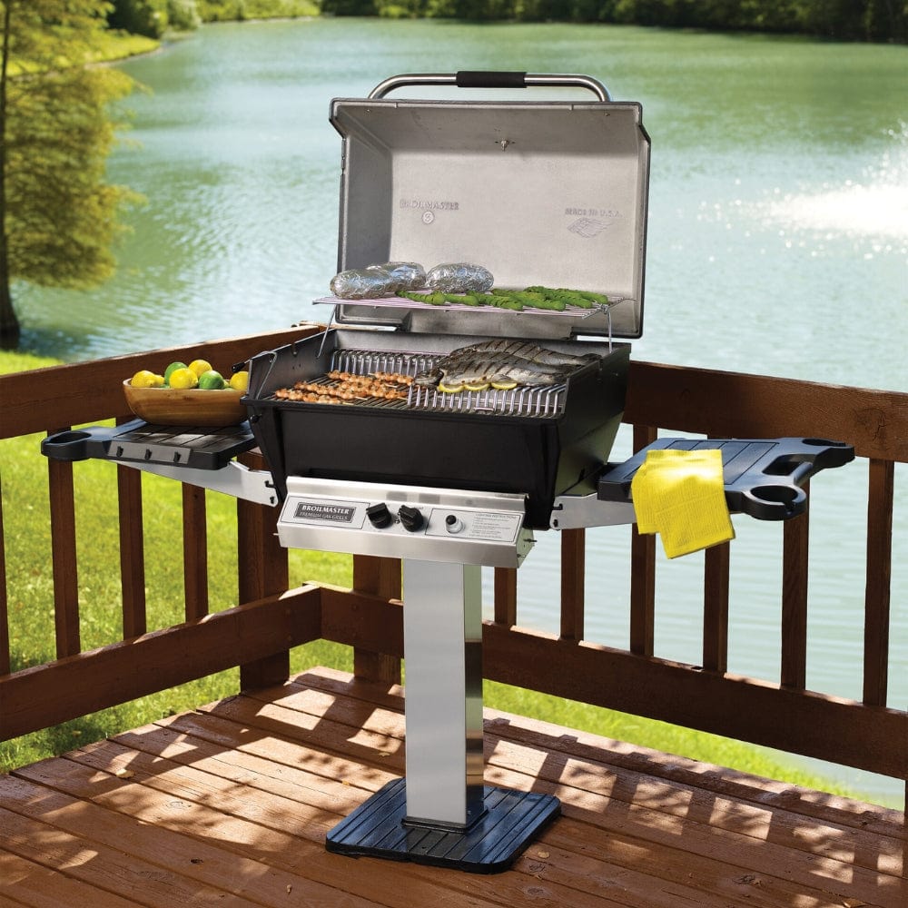 Broilmaster P3SX 26 Inch Premium Aluminum Gas Grill - Freestanding & Post Mounted Outdoor BBQ Grill for Patio, Backyard, and Tailgating Parties