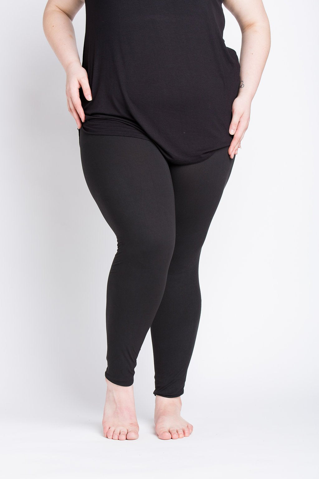 Black Plus Size Clothing for Women - Comfortable & Stylish 3X 5X Outfits - Perfect for Casual Wear, Work & Special Occasions