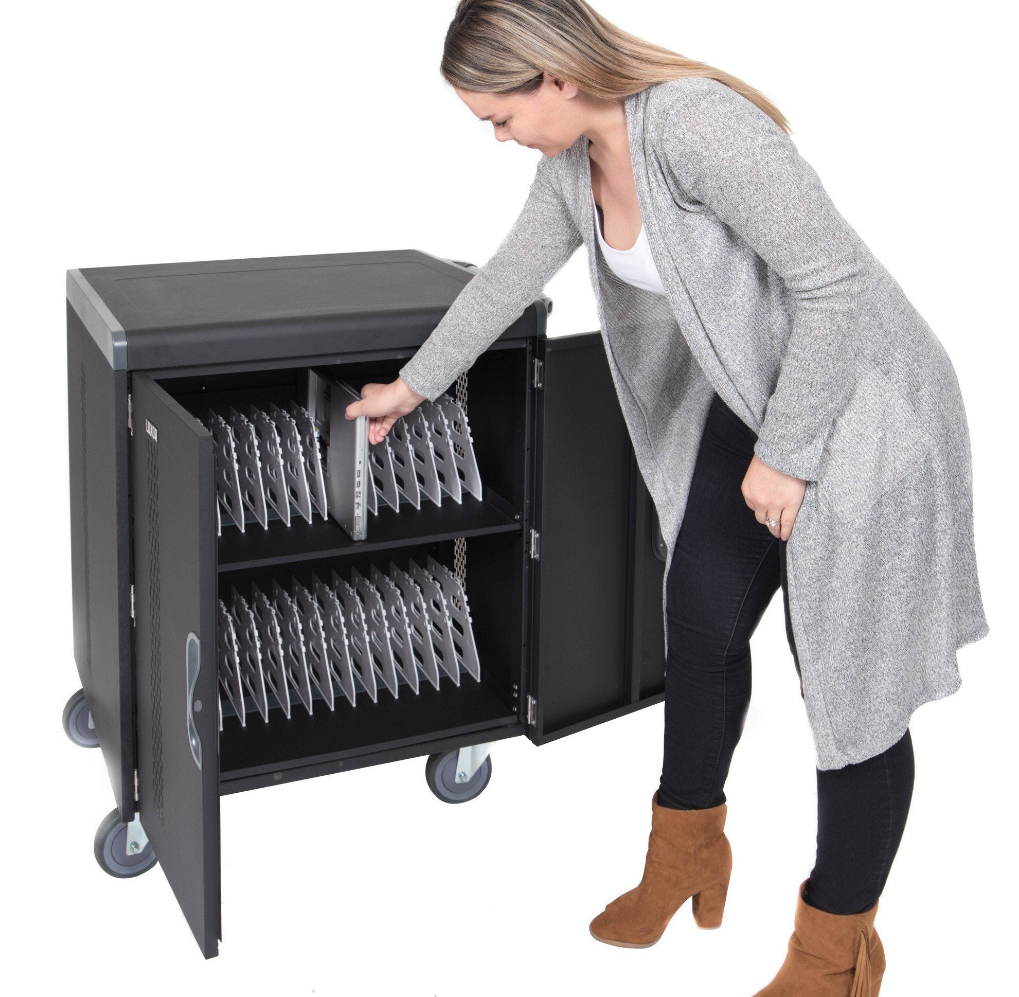 Luxor 32-Port USB Charging Station for Tablets - High Power Multi Device Charger for iPad, iPhone, Android - Perfect for Schools, Offices & Home Use
