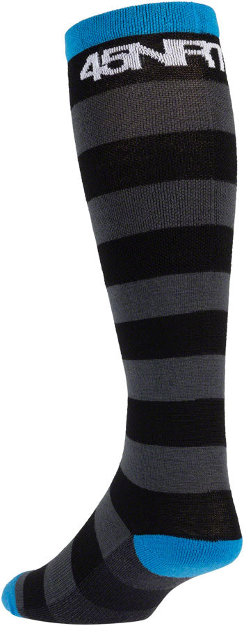 45NRTH Midweight Stripe Knee Wool Socks for Men & Women - Thermal Winter Hiking, Skiing & Outdoor Activities - Black, Large Size - Warm Merino Wool Blend for Cold Weather Comfort