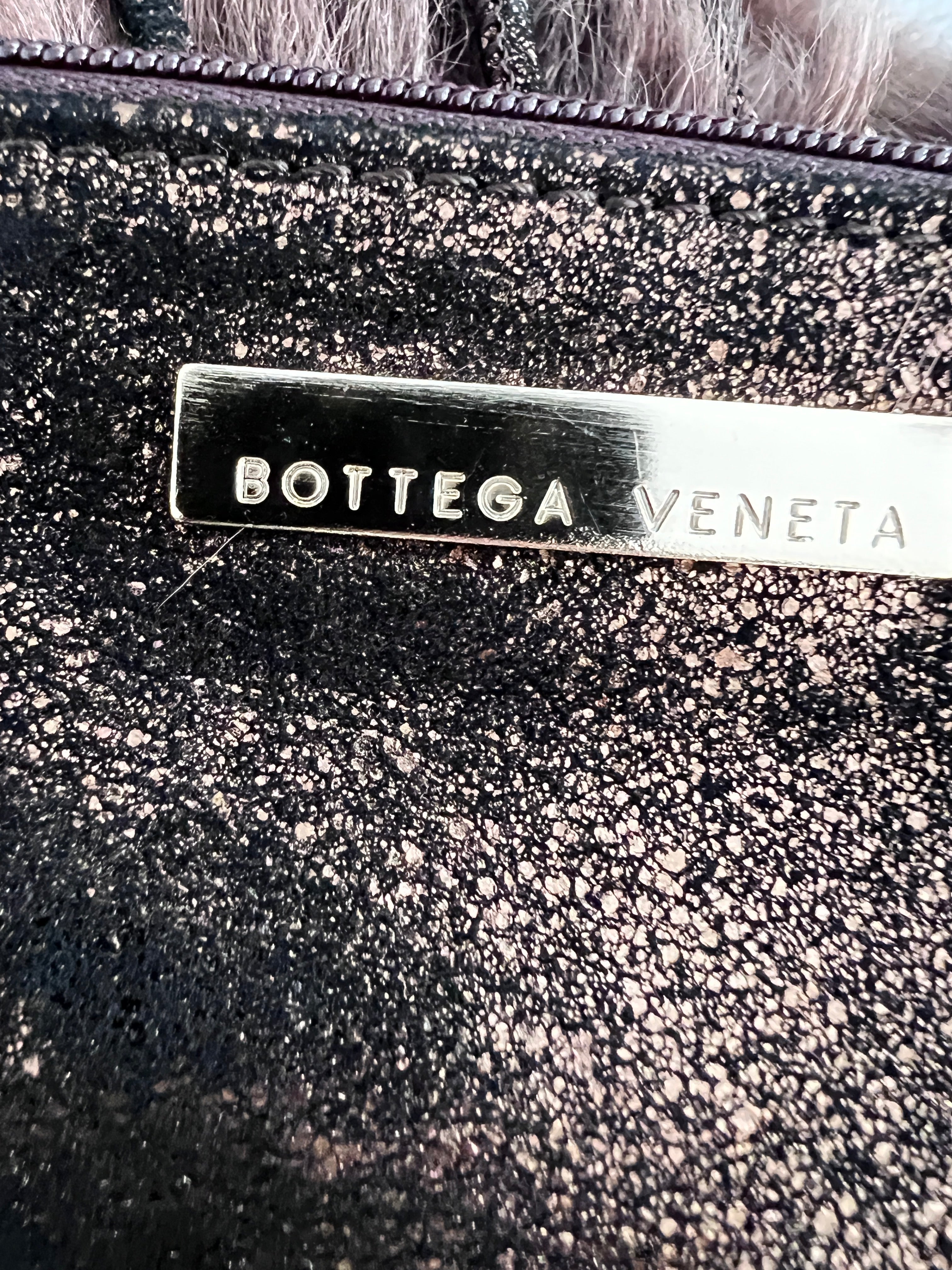 Bottega Veneta Woven Leather Hobo Bag - Luxury Designer Handbag for Women | Perfect for Work, Travel & Evening Events