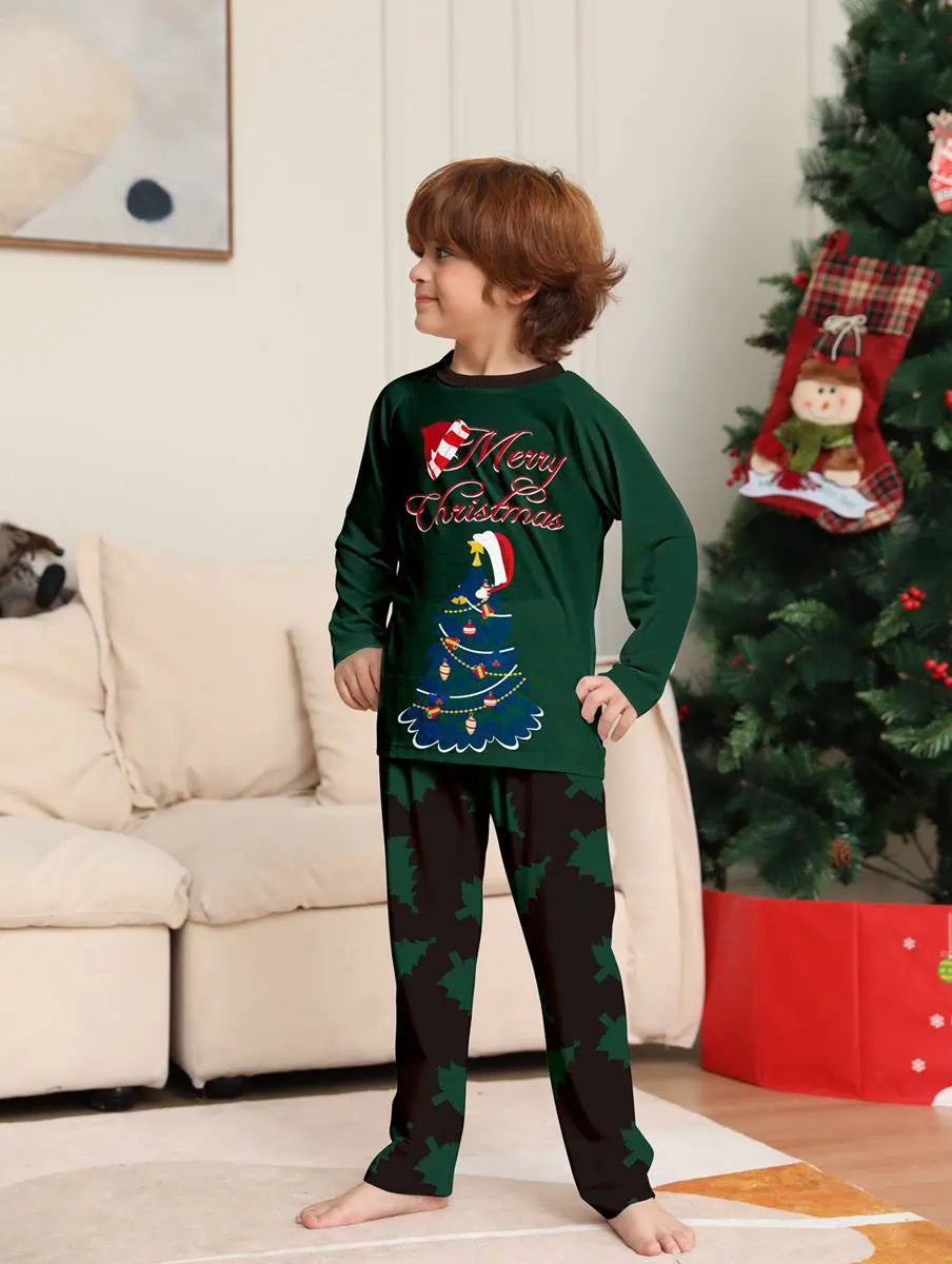 Christmas Matching Family Pajamas Set - Cozy Holiday Pjs for Christmas Tree Photos & Festive Gatherings