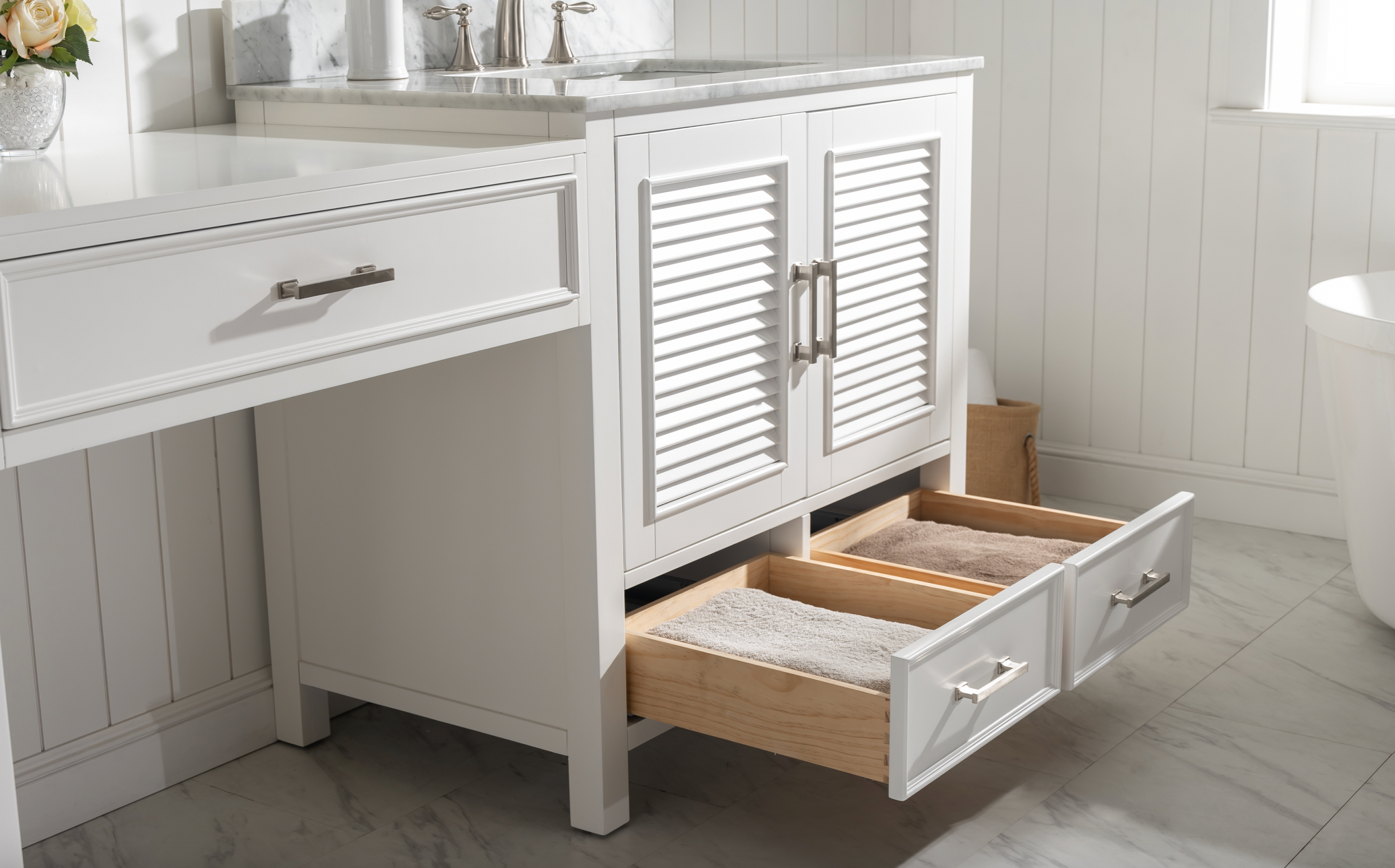 Design Element Estate 102 Double Sink Bathroom Vanity Modular Set in White - ES 102MC WT | Modern Bathroom Vanity with Storage for Master Bath & Guest Bath Remodel