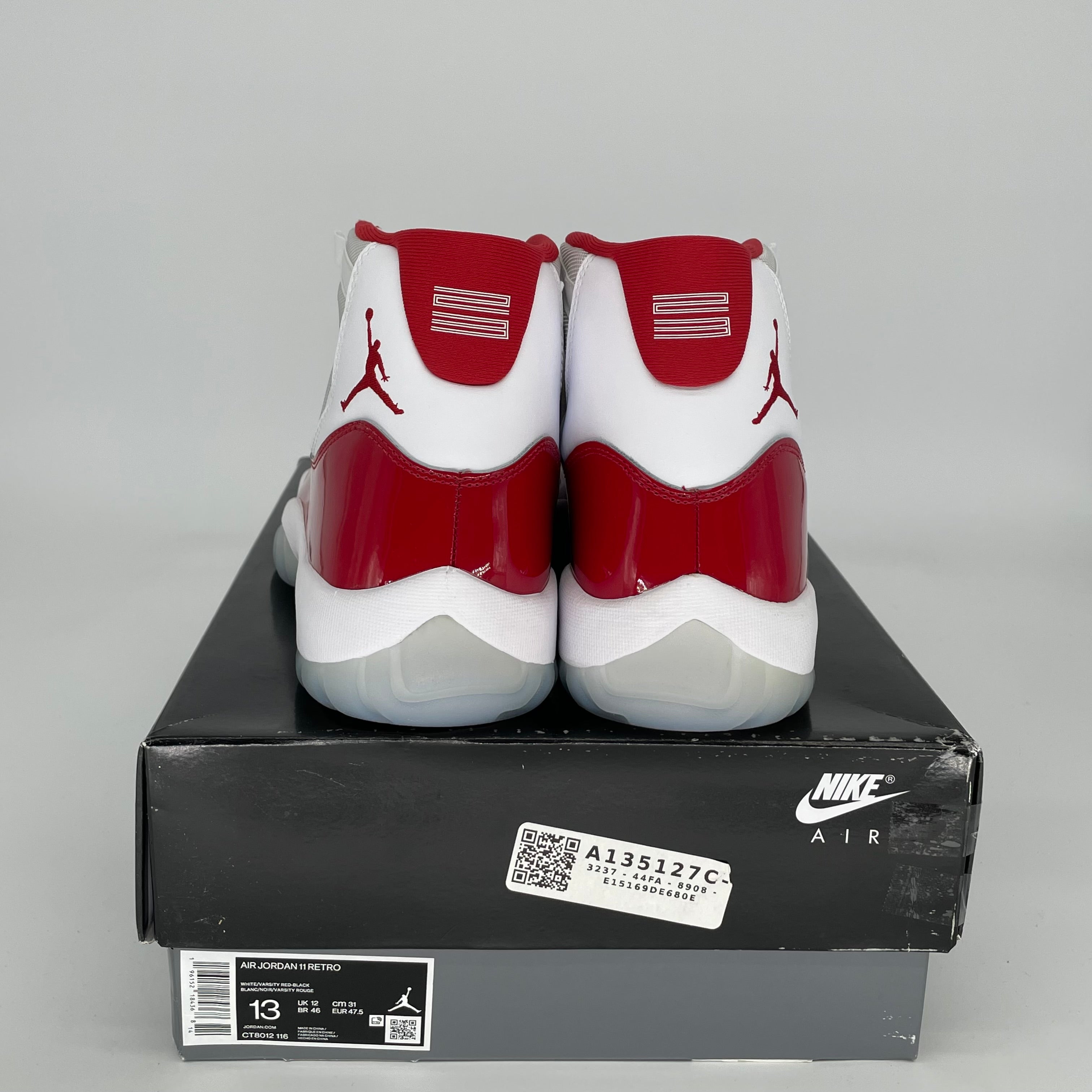 AIR JORDAN 11 Retro 