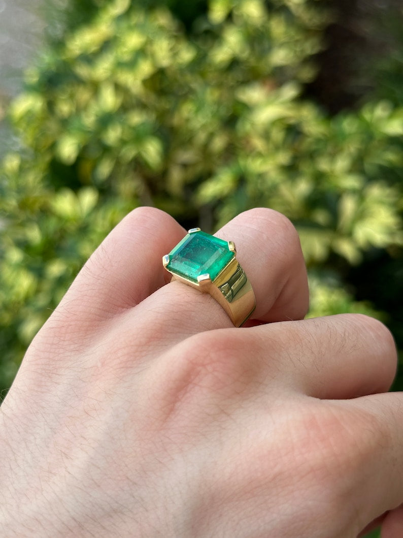 5.16ct 18K Gold Men's Emerald Ring - 4 Prong Solitaire Vivid Muzo Green Gemstone, 7.5mm Unisex Pinky Band for Wedding, Engagement & Luxury Gifts
