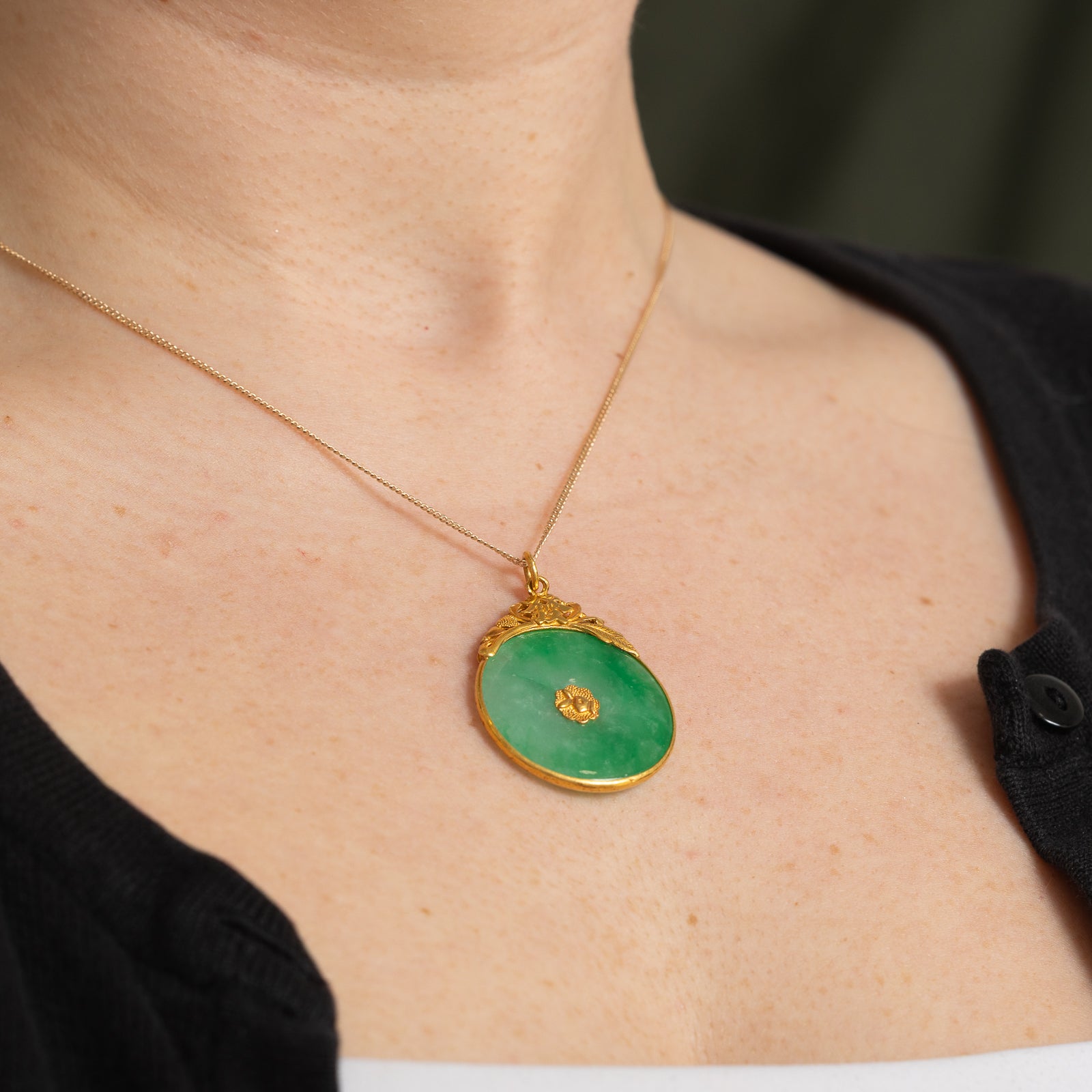 Exquisite Chinese Donut Jadeite Pendant - 20.00ct Natural Green Jade Jewelry for Women | Perfect for Gifts, Meditation & Spiritual Healing