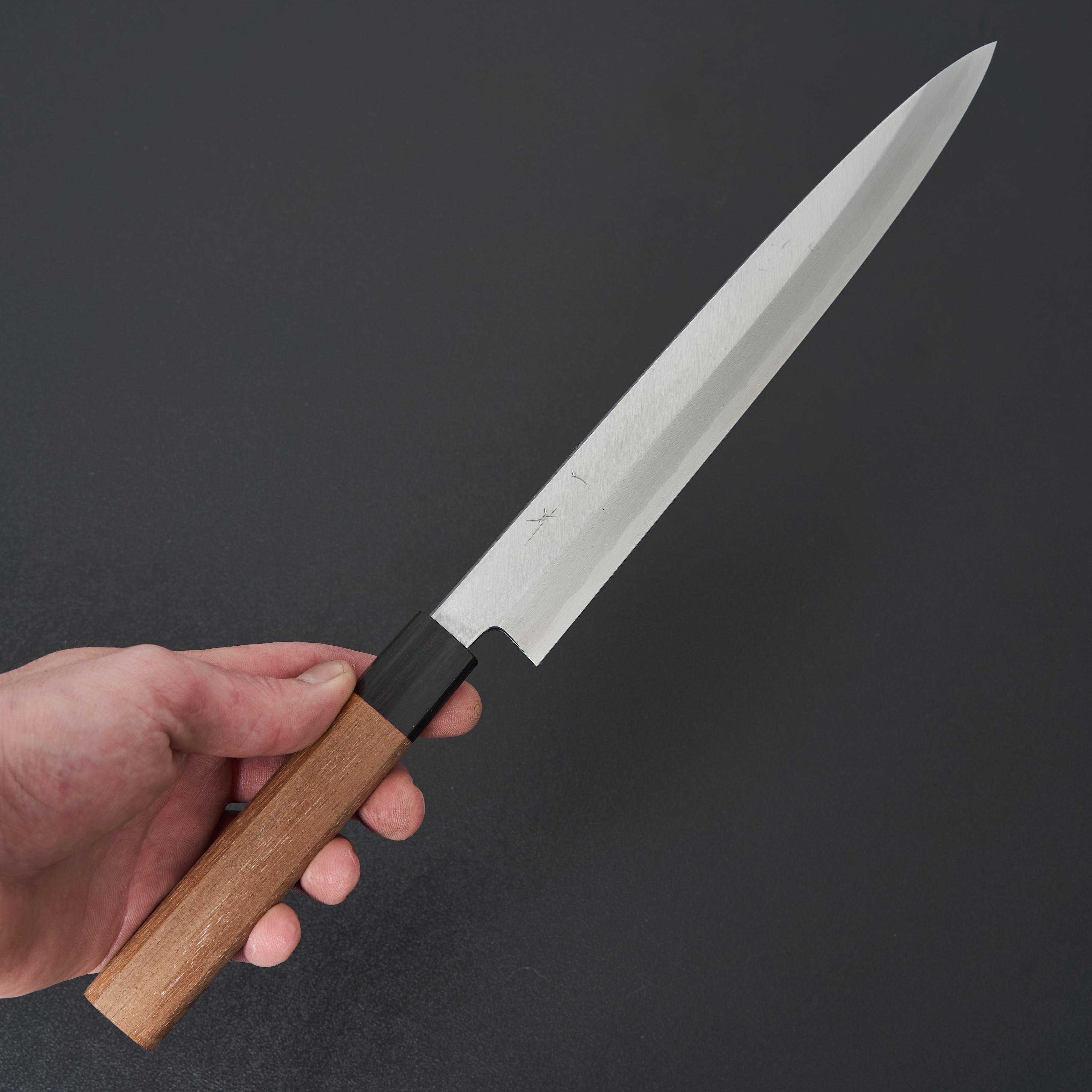 Hitohira Kikuchiyo Manzo White #3 Yanagiba 240mm Japanese Sushi Knife - Premium Walnut Handle for Professional Chefs & Sushi Masters - Perfect for Slicing Raw Fish, Sashimi & Sushi Preparation