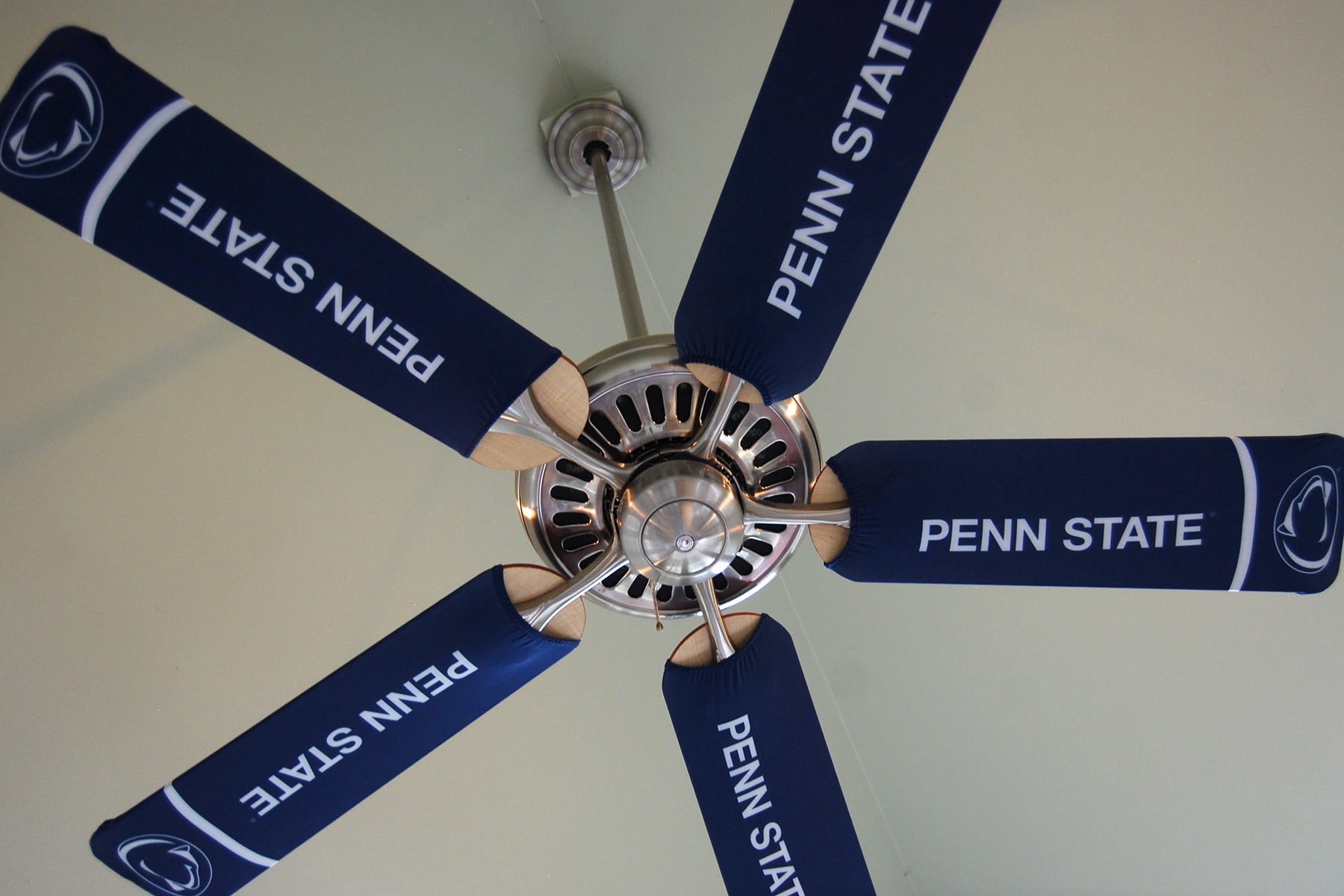 Penn State Lions Official Merchandise - Jerseys, T-Shirts & Fan Gear for Football & Basketball | Perfect for Game Day & Tailgating