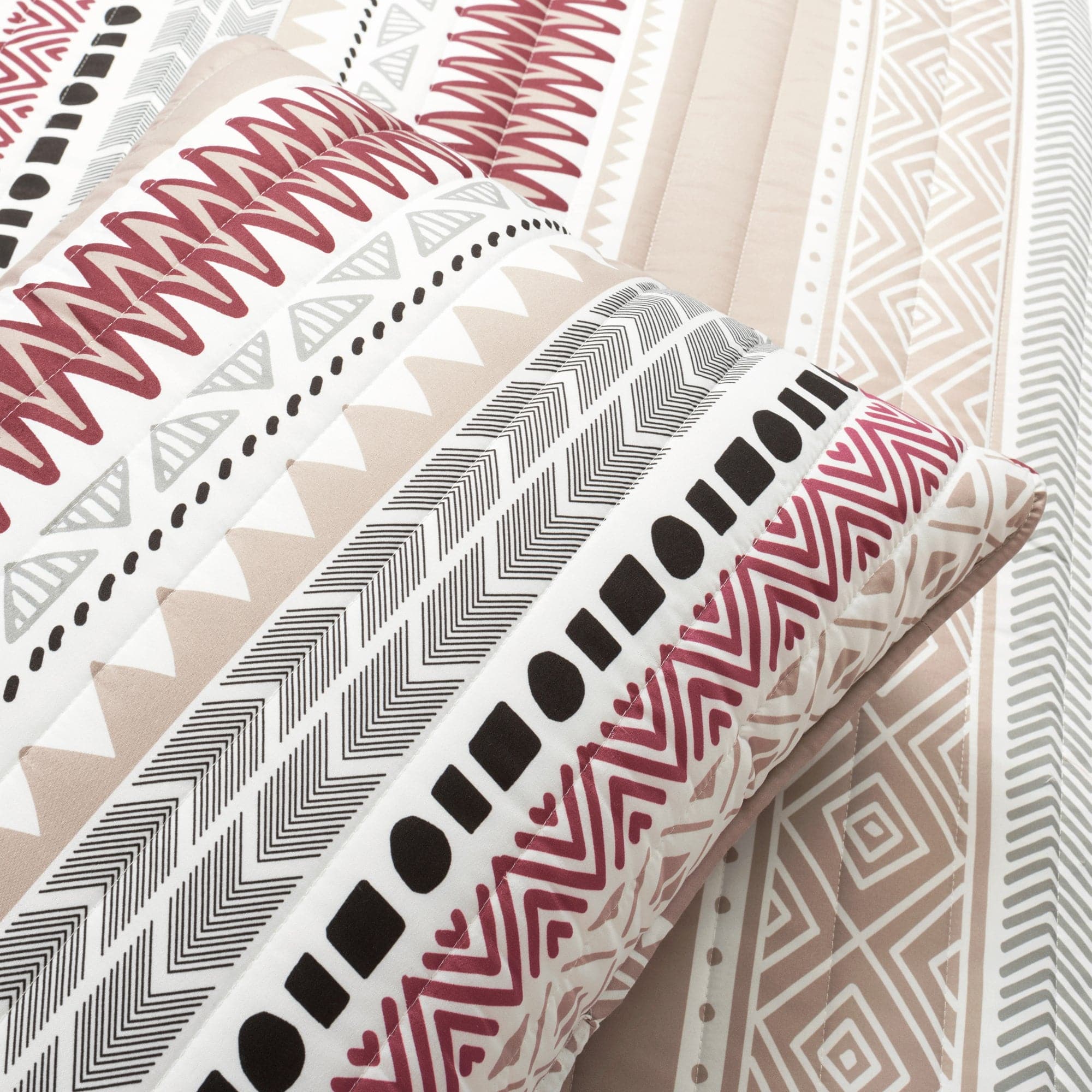 Southwest Stripe Reversible 3-Piece Quilt Set - King Size Bedding with Matching Pillow Shams, Southwestern Style for Bedroom & Guest Room Decor