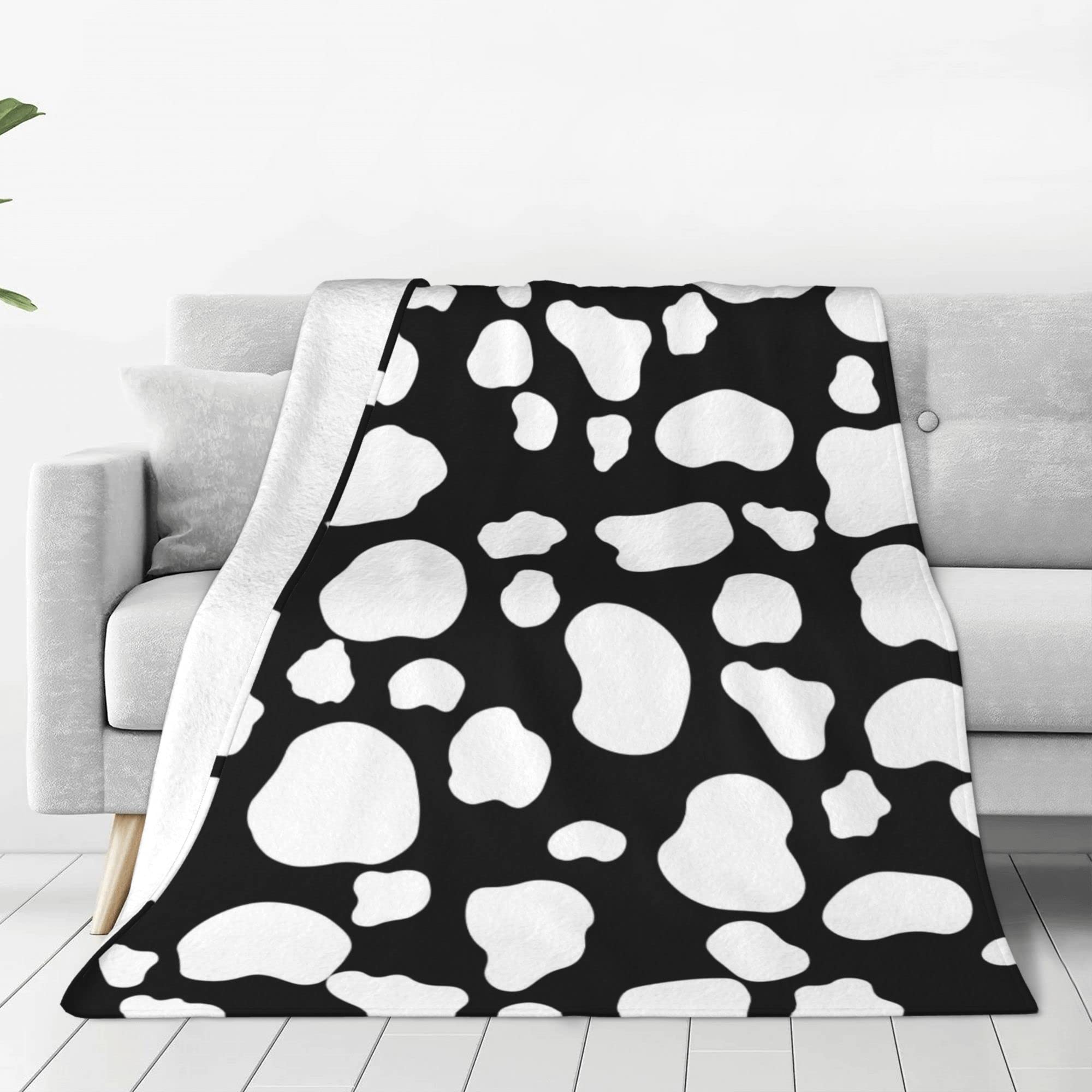 Soft Cow Print Fuzzy Throw Blanket - Cozy Warm Plush Blanket for Bed, Sofa & Living Room - 50x40 Inch Home Decor Gift for Women & Men - Perfect for Netflix Nights, Camping & Car Travel