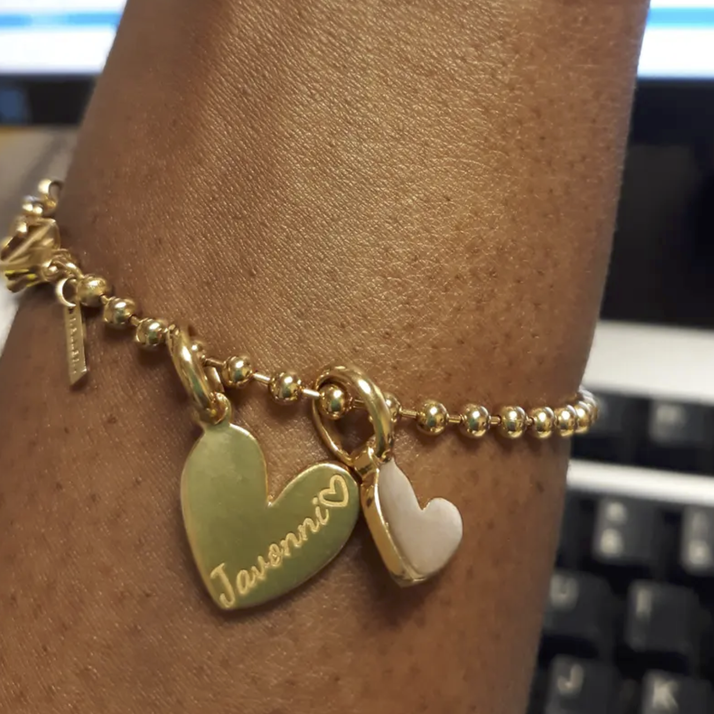 Personalized Heart Name Bracelet - Custom Engraved Jewelry Gift for Women, Mom, Daughter - Perfect for Valentine's Day, Birthday, Anniversary & Everyday Wear