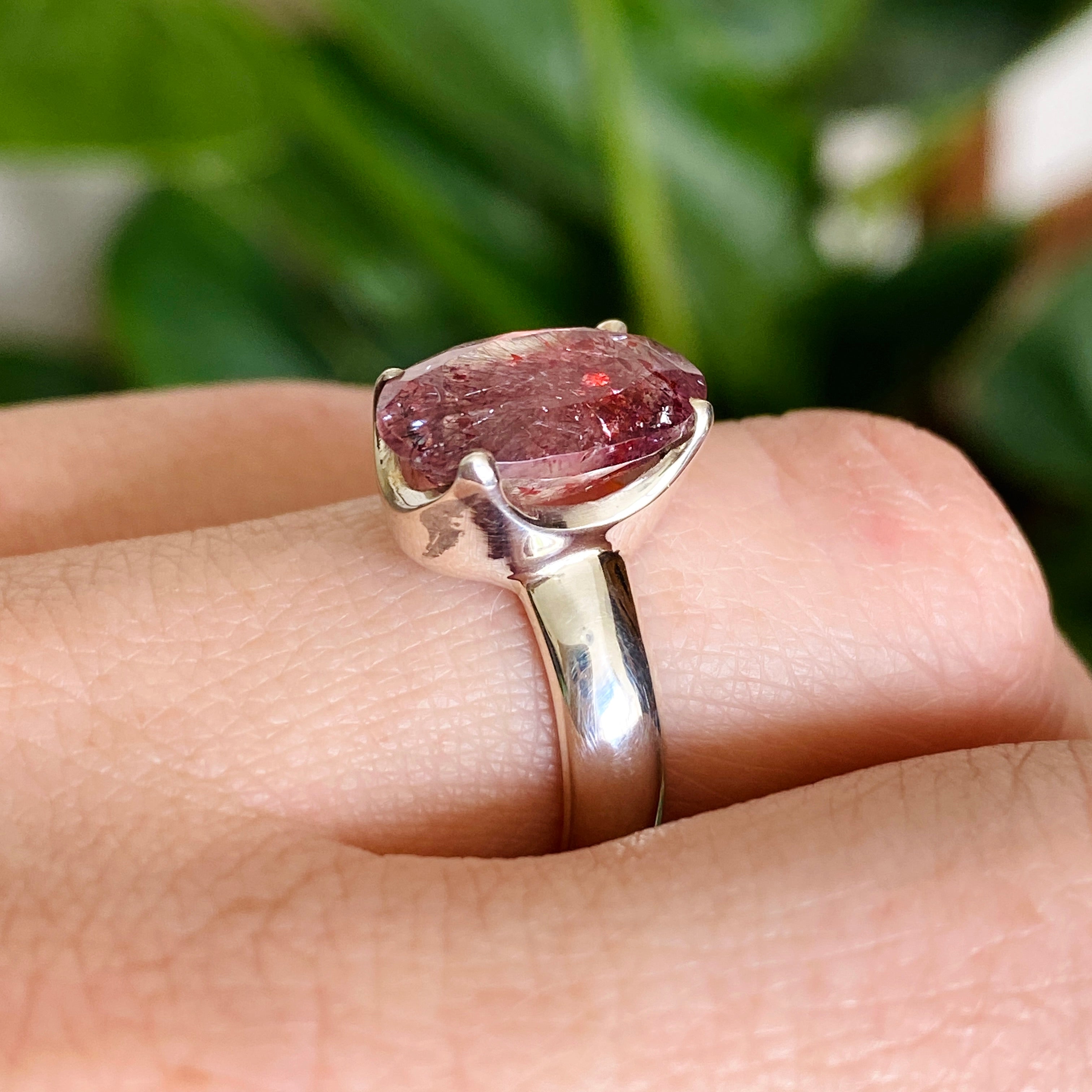Lepidicrocite in Quartz (Inclusion Quartz) Oval Faceted Ring - Size 7 - PRGJ595 - Elegant Gemstone Jewelry for Women, Perfect for Weddings & Special Occasions