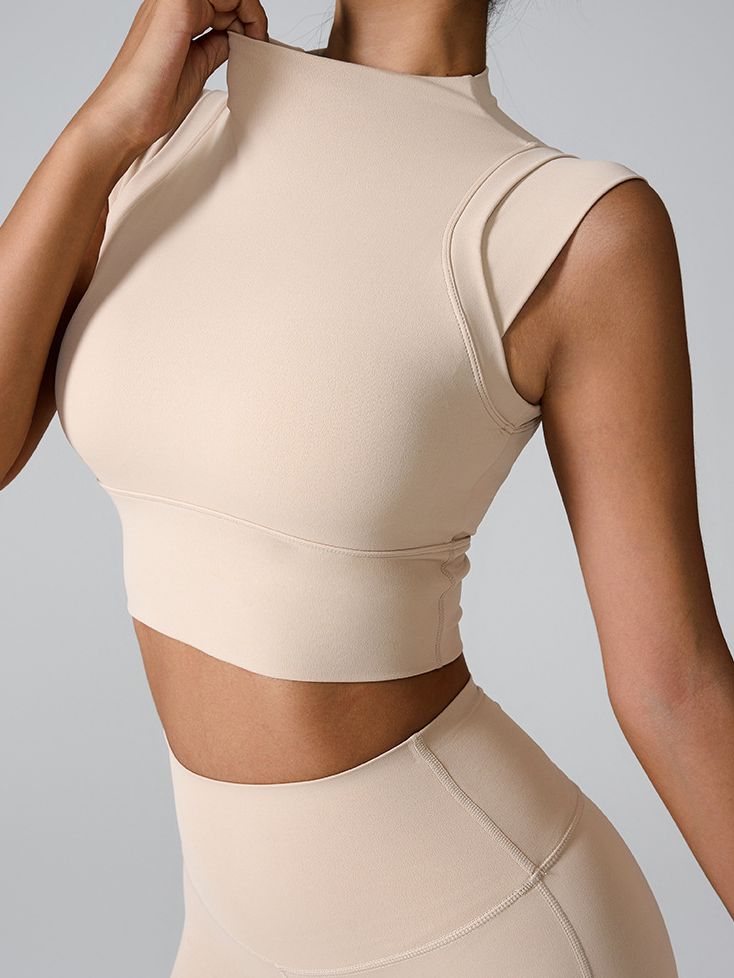 ZASUWA Women's Solid Color Basic Cropped Short Sleeve T-Shirt - Casual Summer Top for Streetwear, Workout & Everyday Outfits