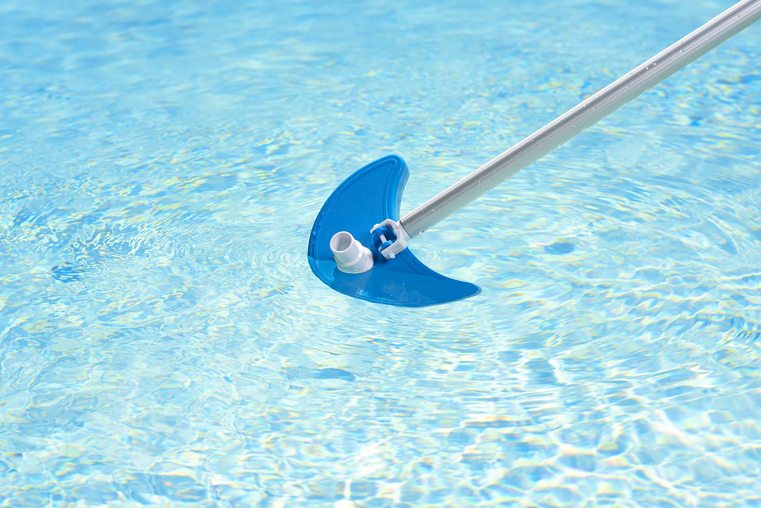Poolmaster 18508 Curved Vinyl Liner Swimming Pool Vacuum Head - Medium Blue Essential Collection for Inground & Above Ground Pools - Perfect for Cleaning Leaves, Debris & Dirt